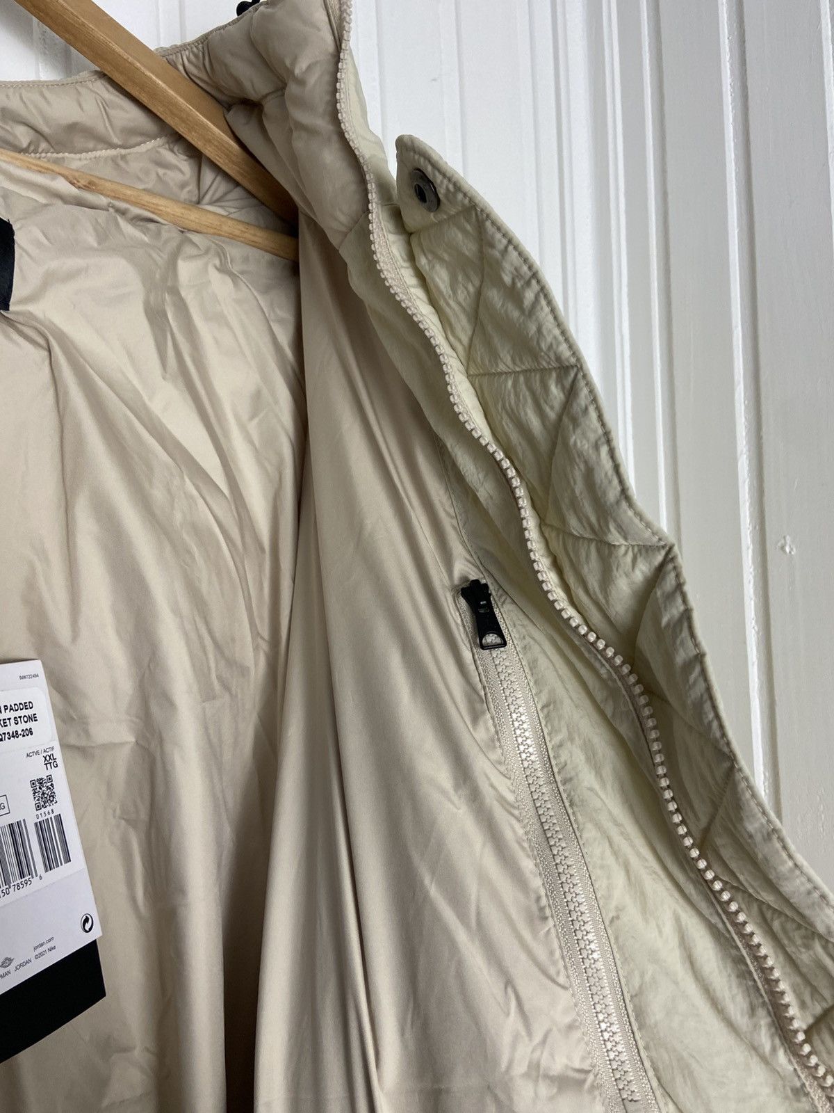 Jordan Brand New Jordan Padded Jacket Beige Size XXL Size US XXL / EU 58 / 5 - 10 Thumbnail