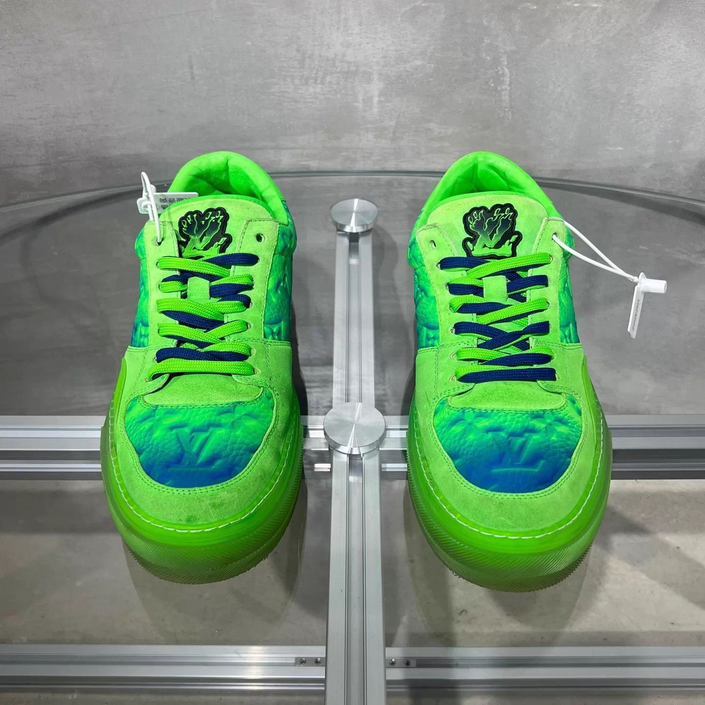 Louis Vuitton LV Ollie Gradient Fluorescent Green UK9/43 Size US 10 / EU 43 - 1 Thumbnail