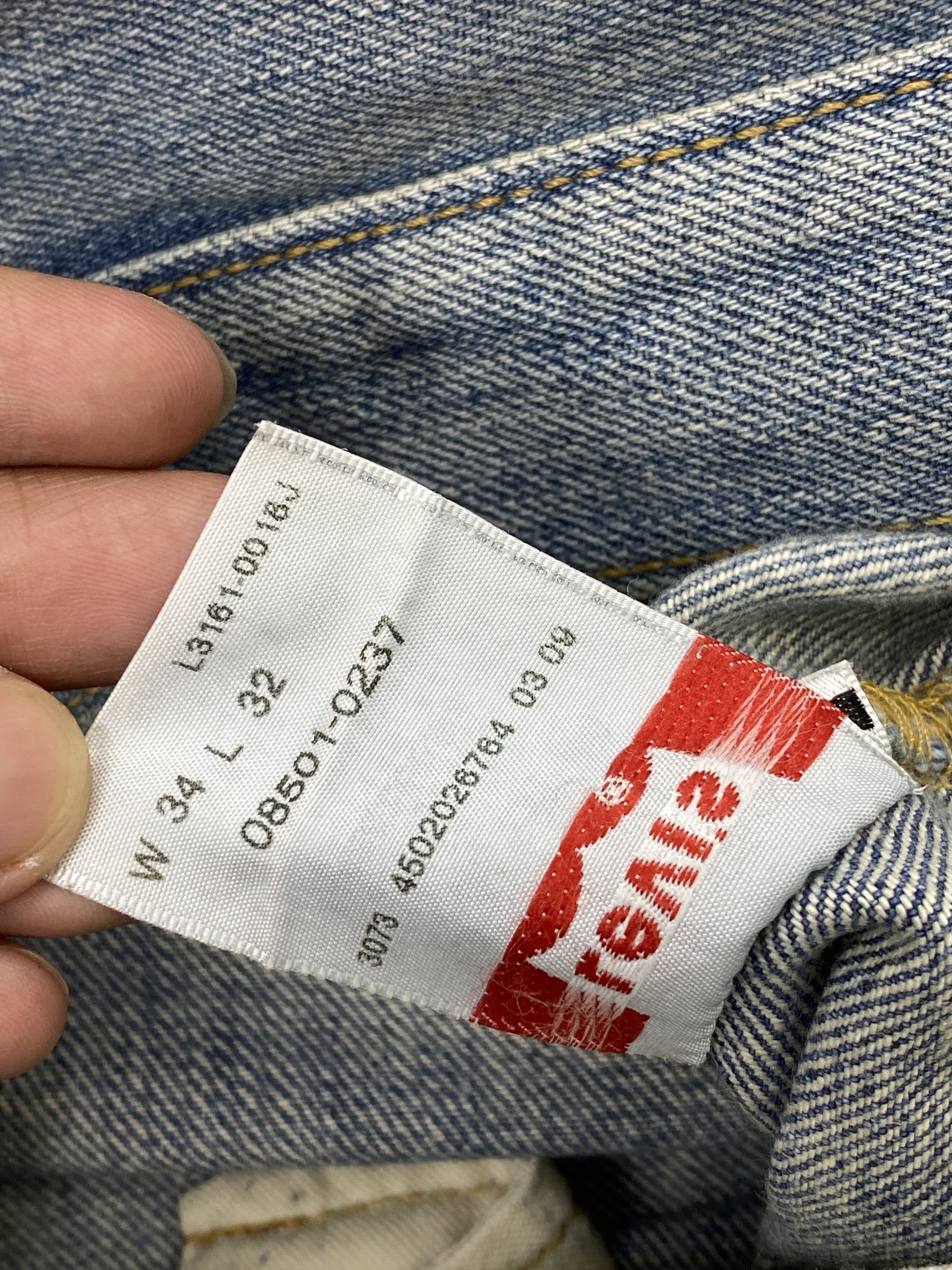 Levi's × Vintage Distressed Vintage Levi's 501 Light Blue Jeans Size US 34 / EU 50 - 9 Thumbnail