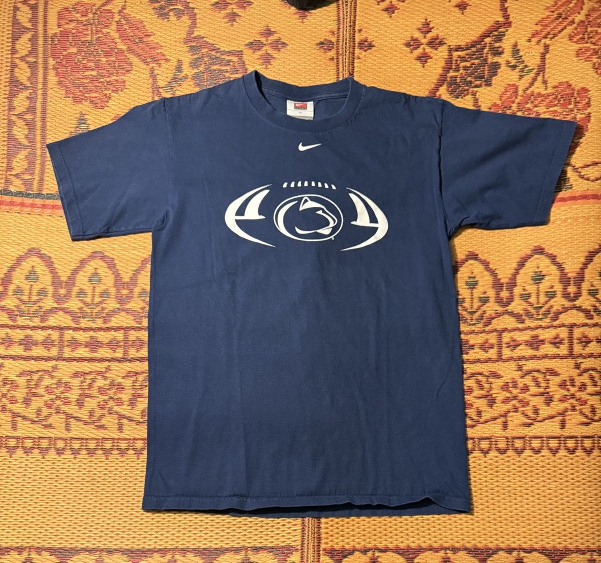 Nike Vintage Nike Y2K Penn State Center Swoosh T Shirt Size US L / EU 52-54 / 3 - 2 Thumbnail