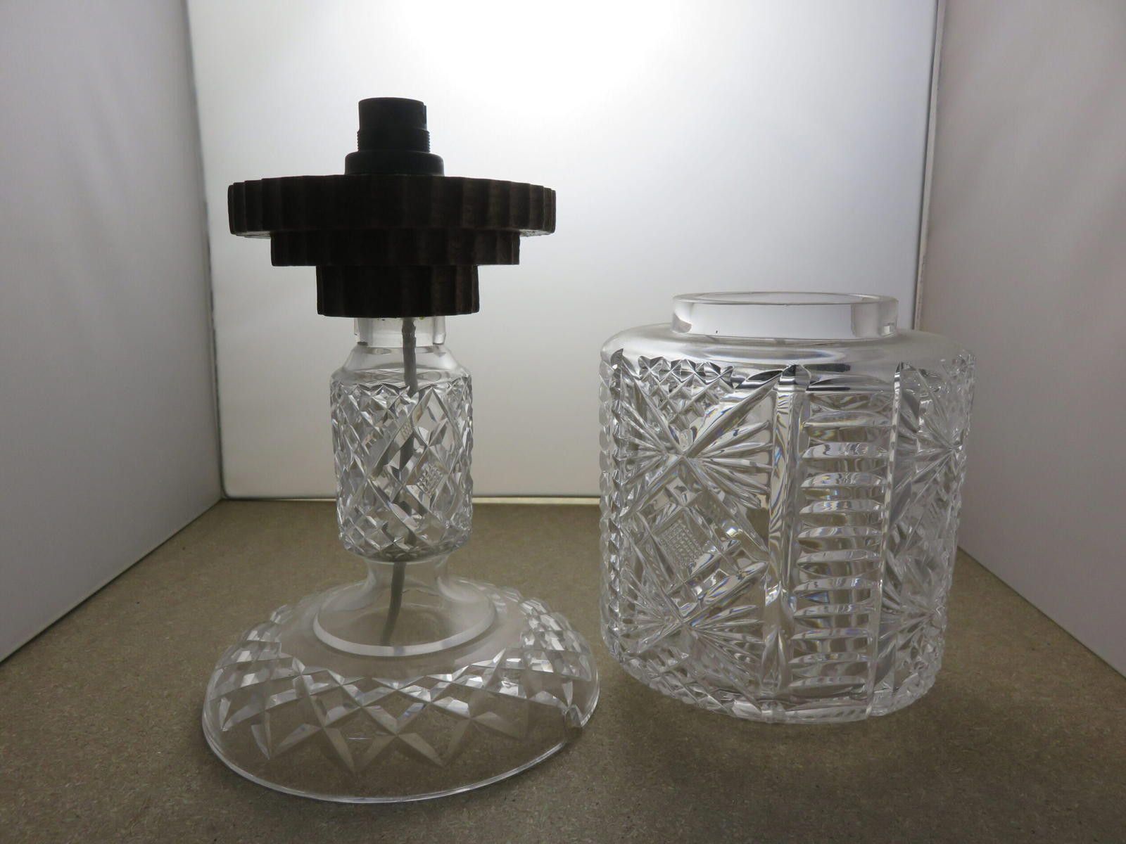 The Unbranded Brand Vintage Large Heavy Cut Crystal Glass Lamp Base & Shade Size ONE SIZE - 3 Thumbnail