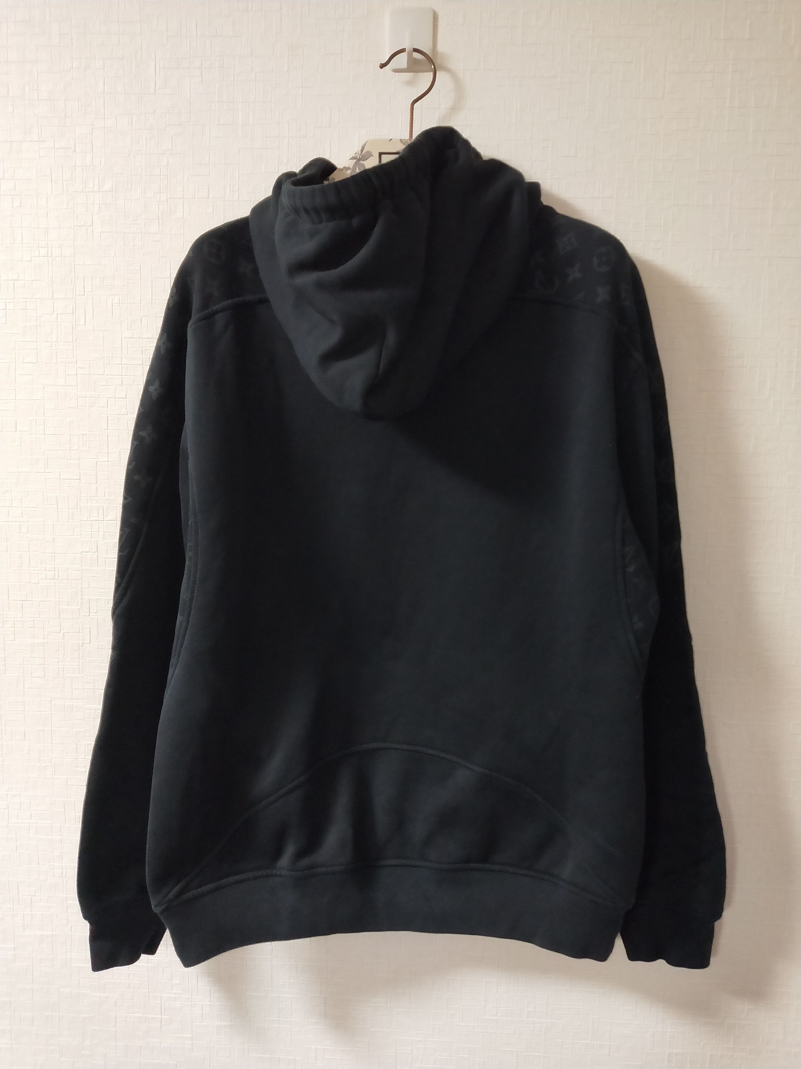 Louis Vuitton Monogram Circle Hoodie | Grailed