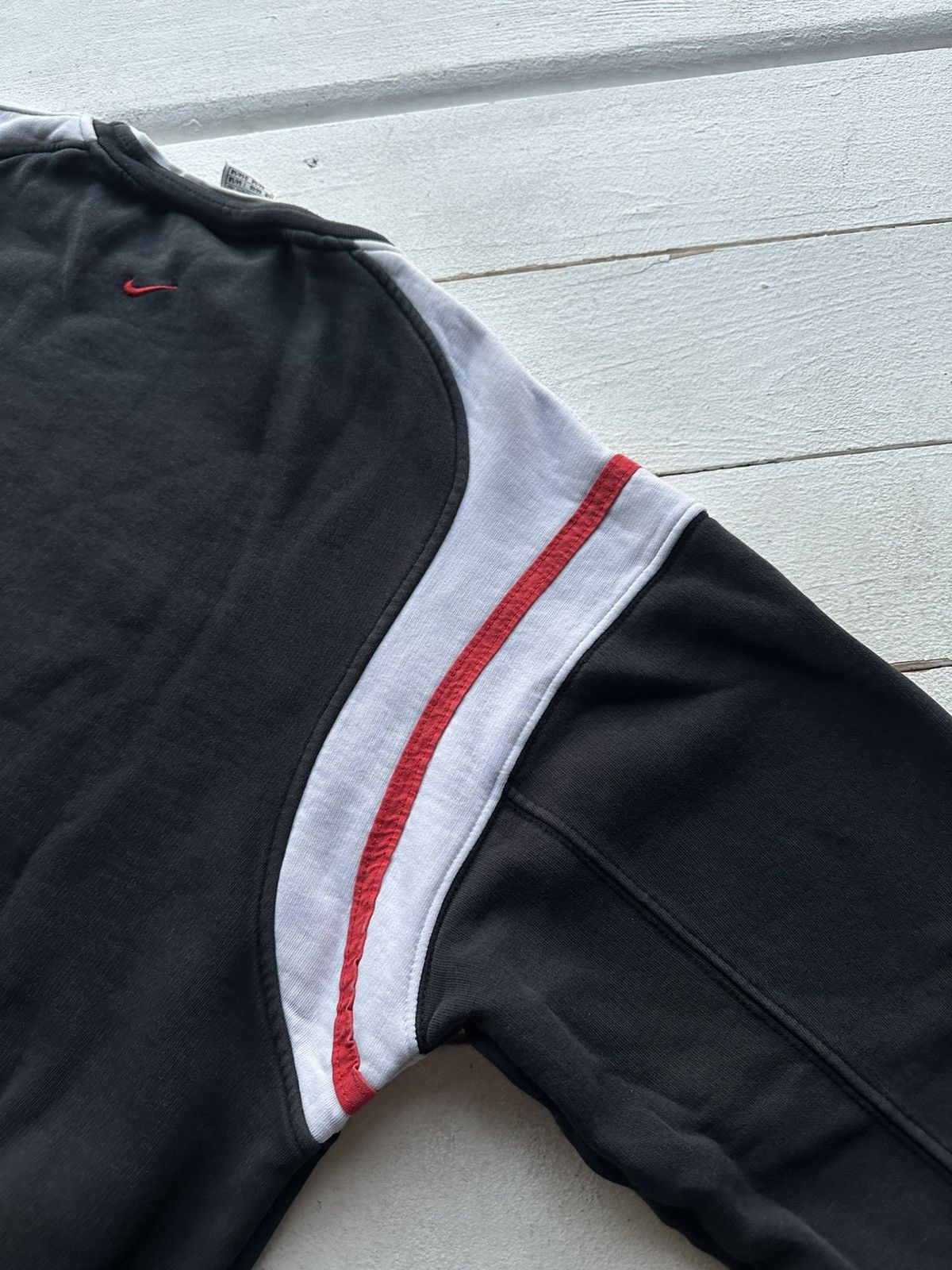 Vintage 🚨90s Nike Big Logo Swoosh FADE Oversized Sweatshirt y2k rare Size US XL / EU 56 / 4 - 14 Thumbnail