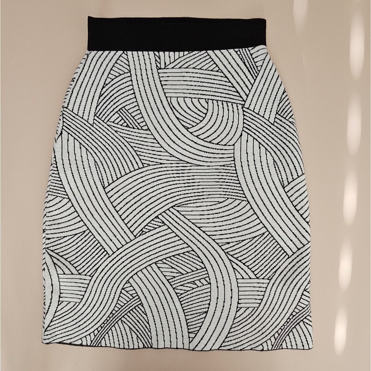 Anthropologie MAEVE Anthropologie Jovana Sweater Knit Pencil Skirt S Size 27" / US 4 / IT 40 - 4 Thumbnail