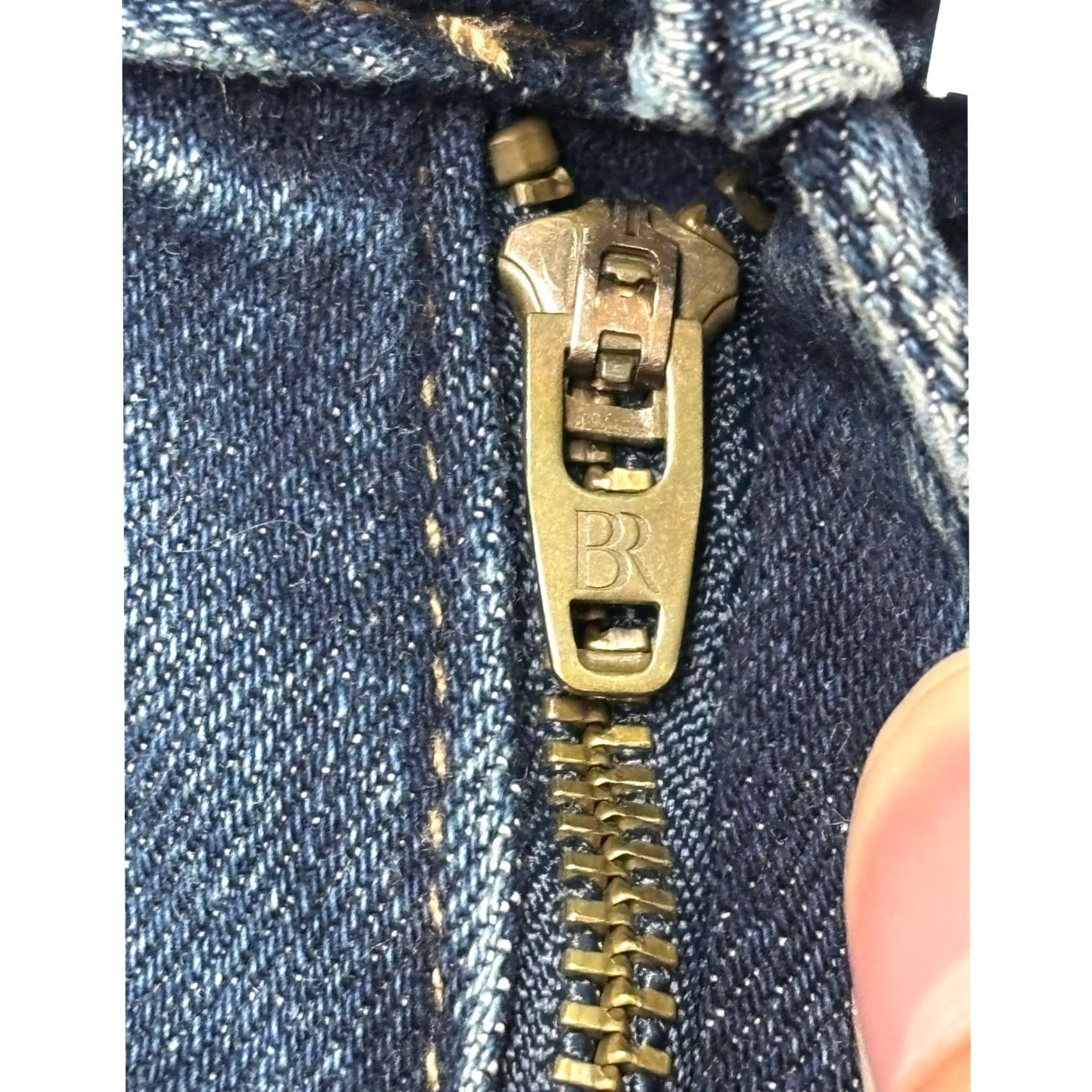 Banana Republic NWT Banana Republic Travel Slim Jeans Mens 30x32 Medium Wash Denim Blue Casual Straight Pocket 5-Pocket Button Zip Mens Size US 29 - 3 Thumbnail