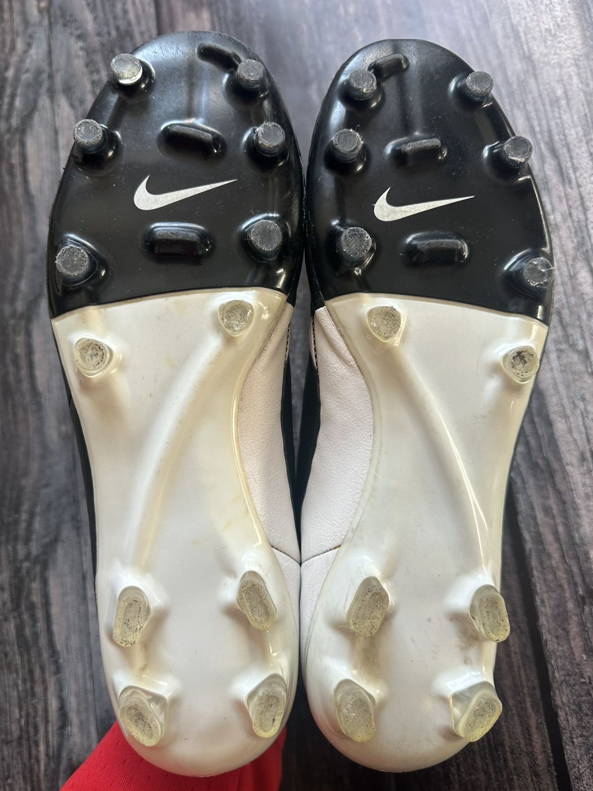 Nike 2013 NIKE TIEMPO LEGACY FG SOCCER BOOTS CLEATS US 11 Size US 11 / EU 44 - 6 Thumbnail