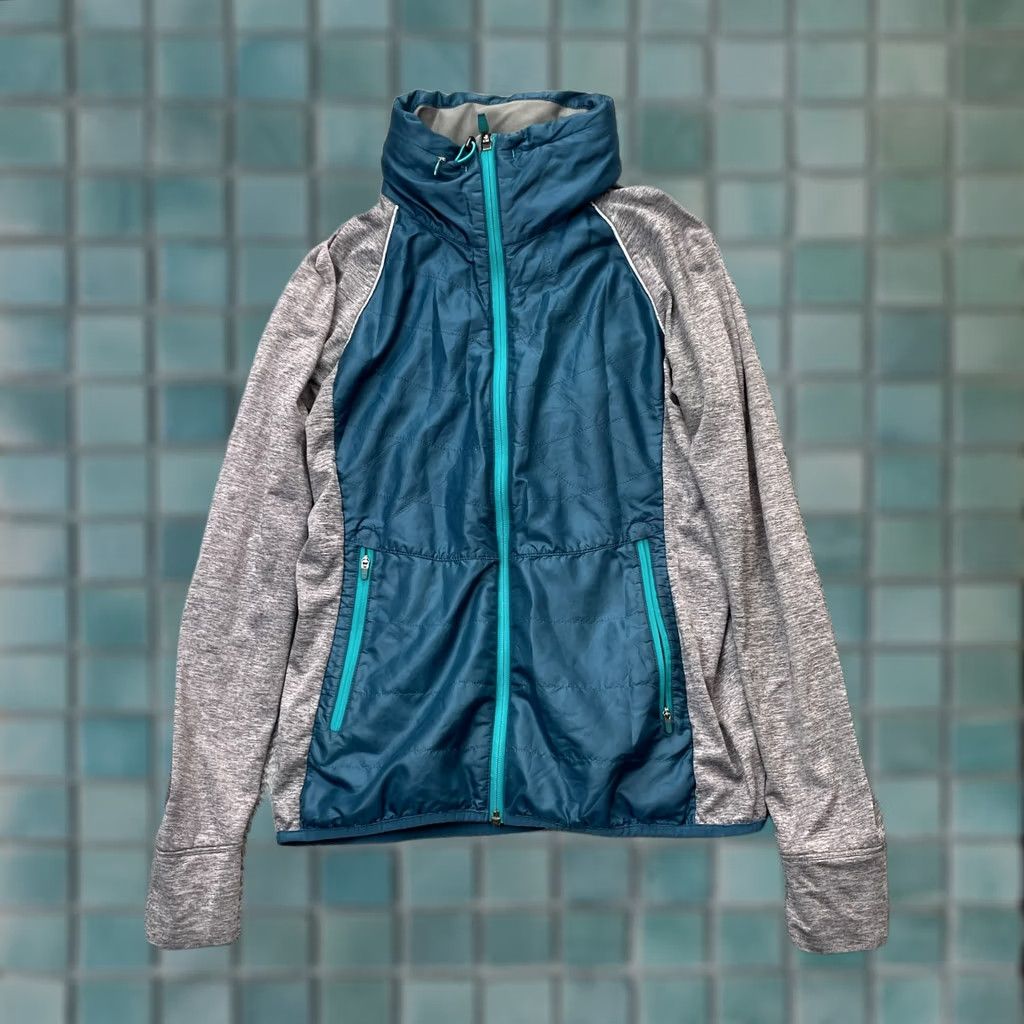 Vintage VINTAGE Title Nine Jacket Womens Medium Gray Quilted Coat Thumbhole Performance Collar Size M / US 6-8 / IT 42-44 - 1 Thumbnail
