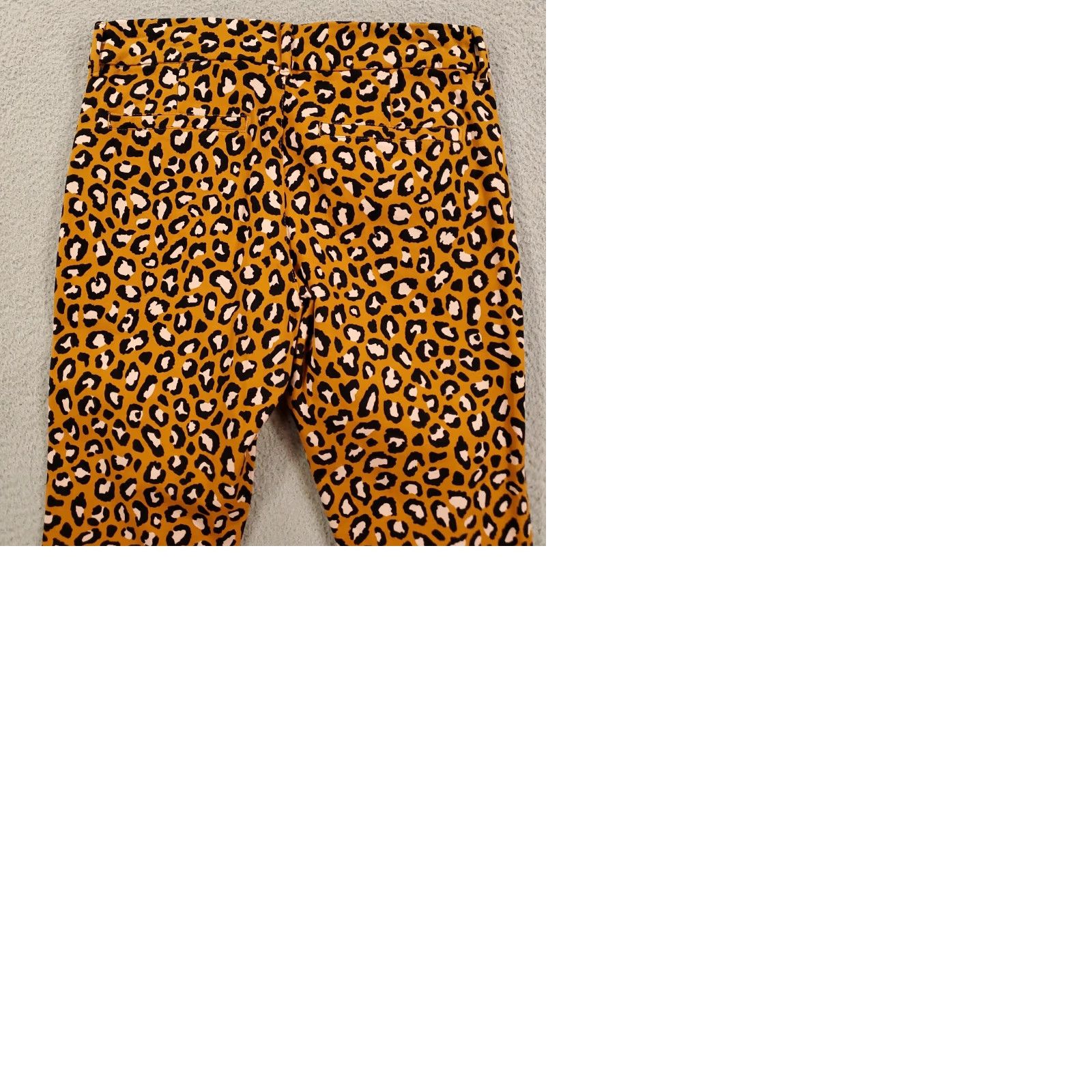 Old Navy Old Navy Leopard Print Pixie Pants Womens 4 Ankle Cheetah Stretchy 30x27 Size 27" / US 4 / IT 40 - 9 Thumbnail