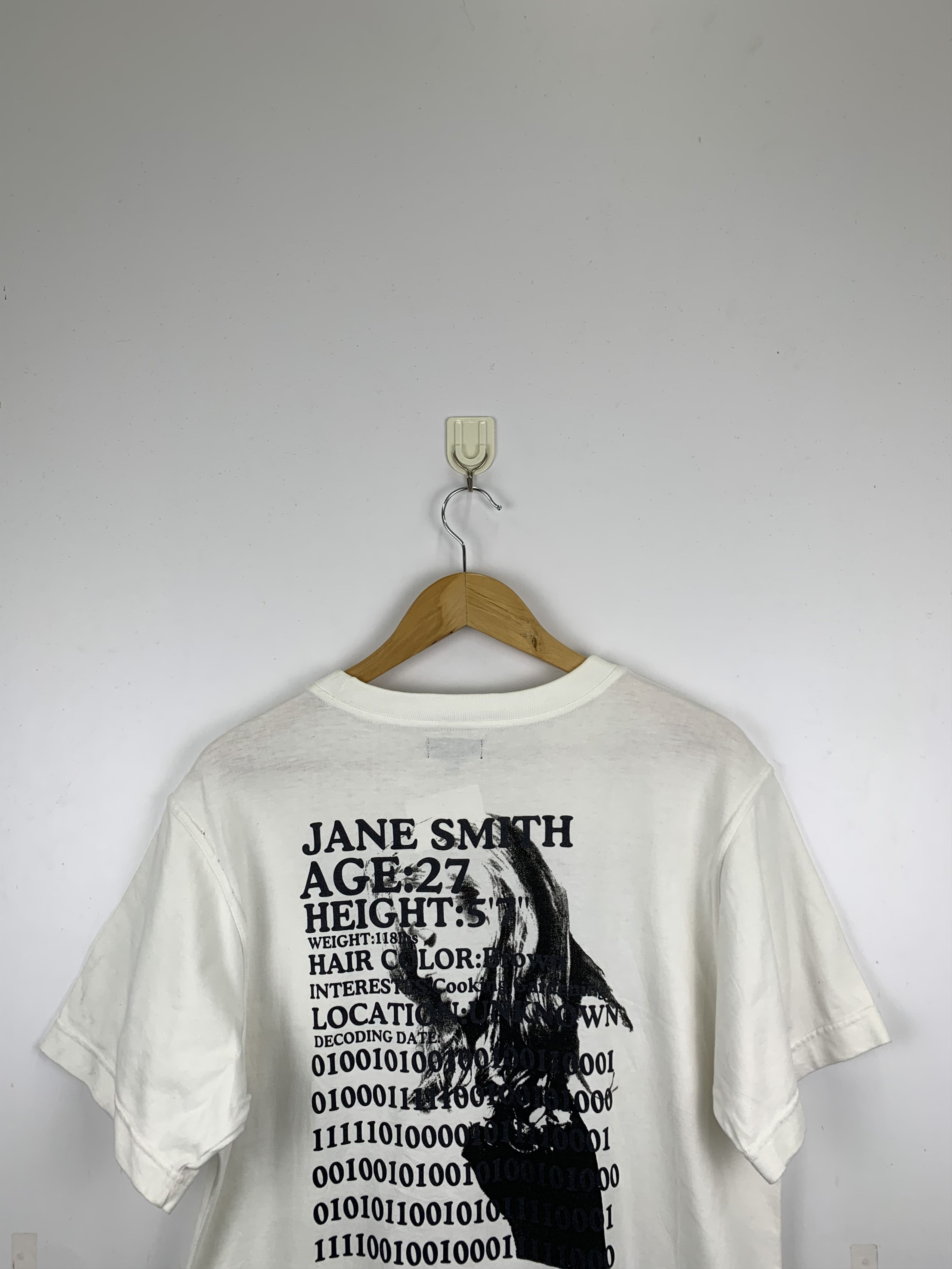 Vintage Vintage Mr & Mrs Smith Action Movie T Shirt TA0071 Size US L / EU 52-54 / 3 - 3 Thumbnail