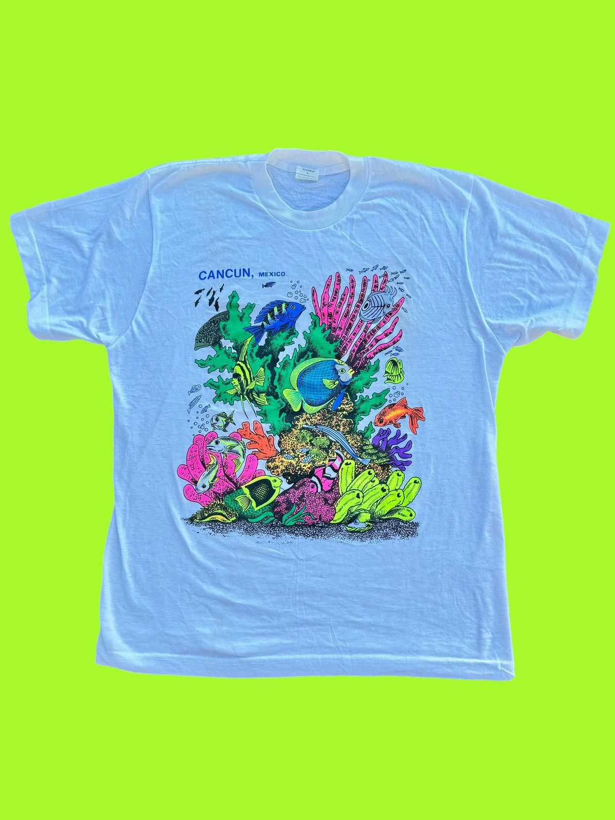 Vintage 1990’s Vintage Neon Fish Retro Cancun Mexico T-Shirt Size US L / EU 52-54 / 3 - 2 Thumbnail