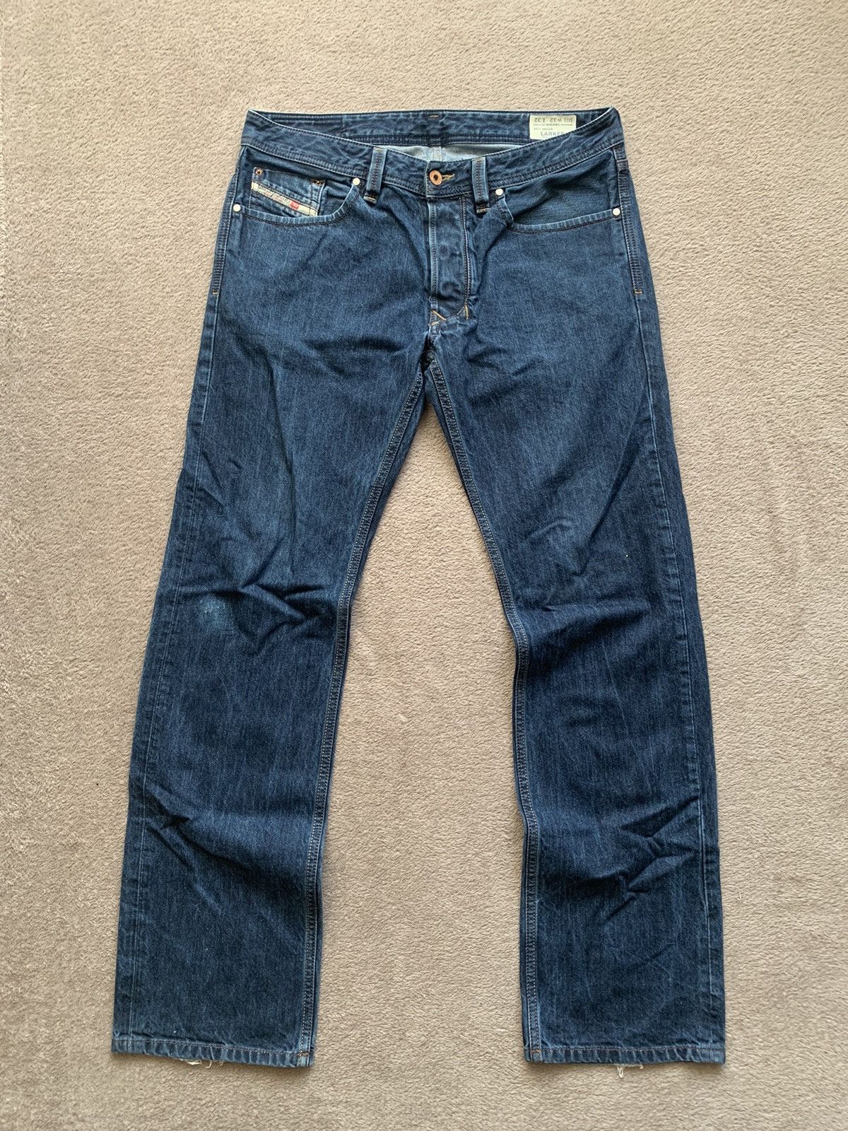 Japanese Brand Diesel Larkee Y2K faded distressed denim ripped Jeans Size US 32 / EU 48 - 2 Thumbnail