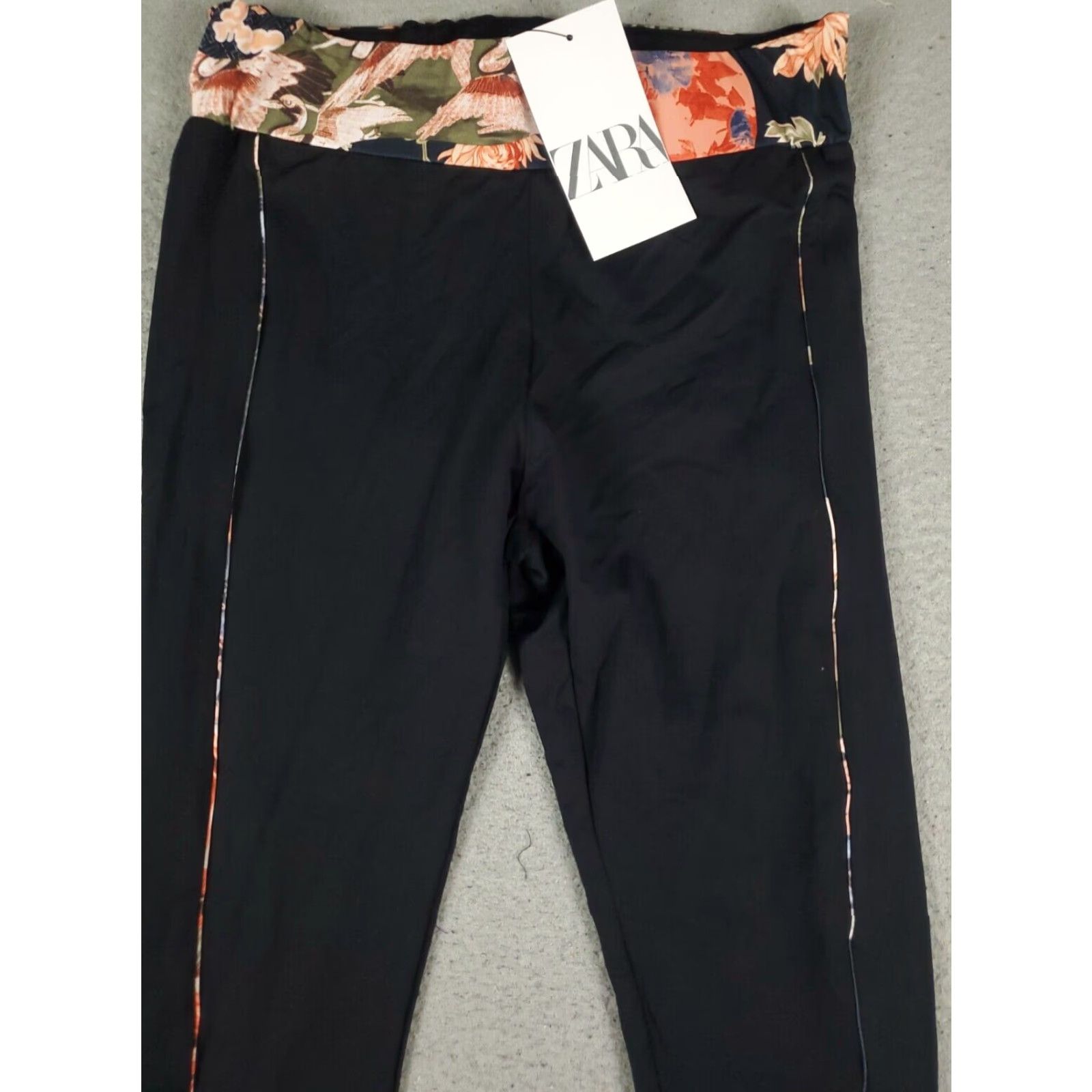 Zara Zara Pants Womens Black Floral Accents Yoga Stretch Leggings M Size Regular Fit Size 32" / US 10 / IT 46 - 2 Thumbnail