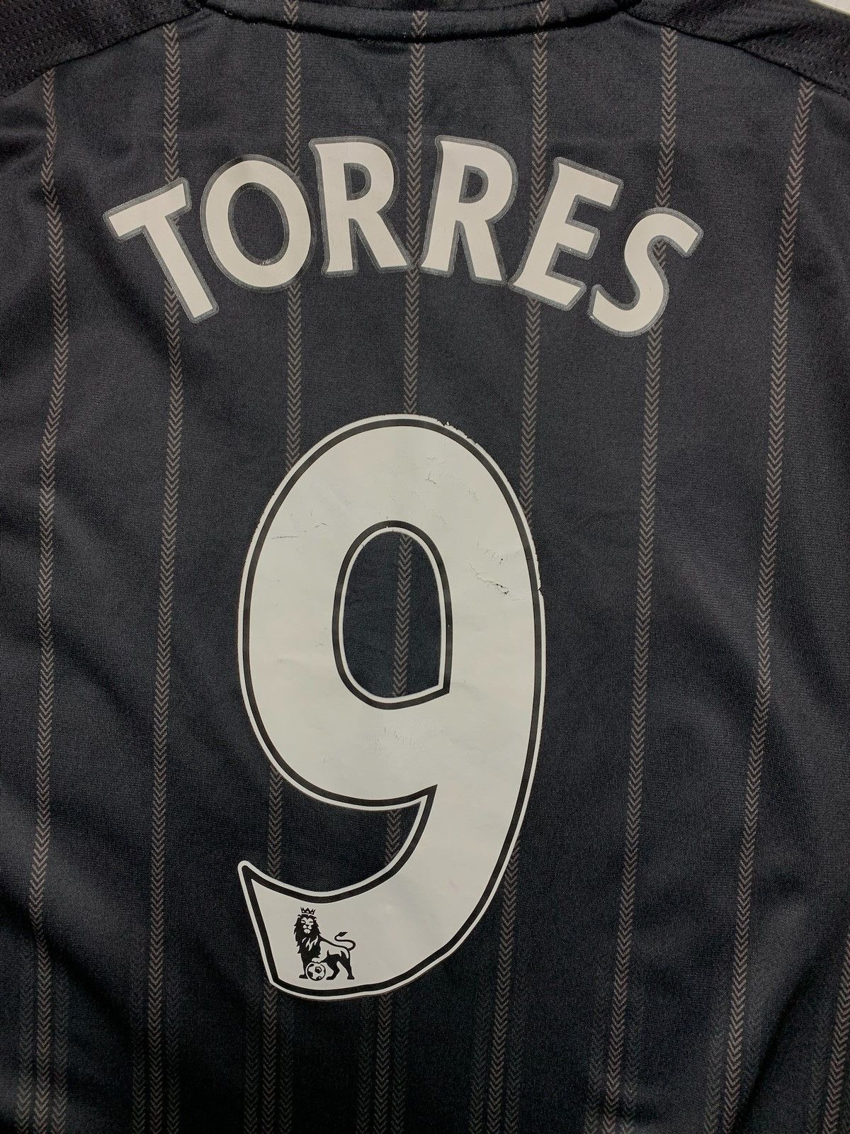 Adidas × Chelsea Soccer × Vintage 9 Torres Vintage adidas Chelsea soccer jersey black size M Size US M / EU 48-50 / 2 - 7 Thumbnail