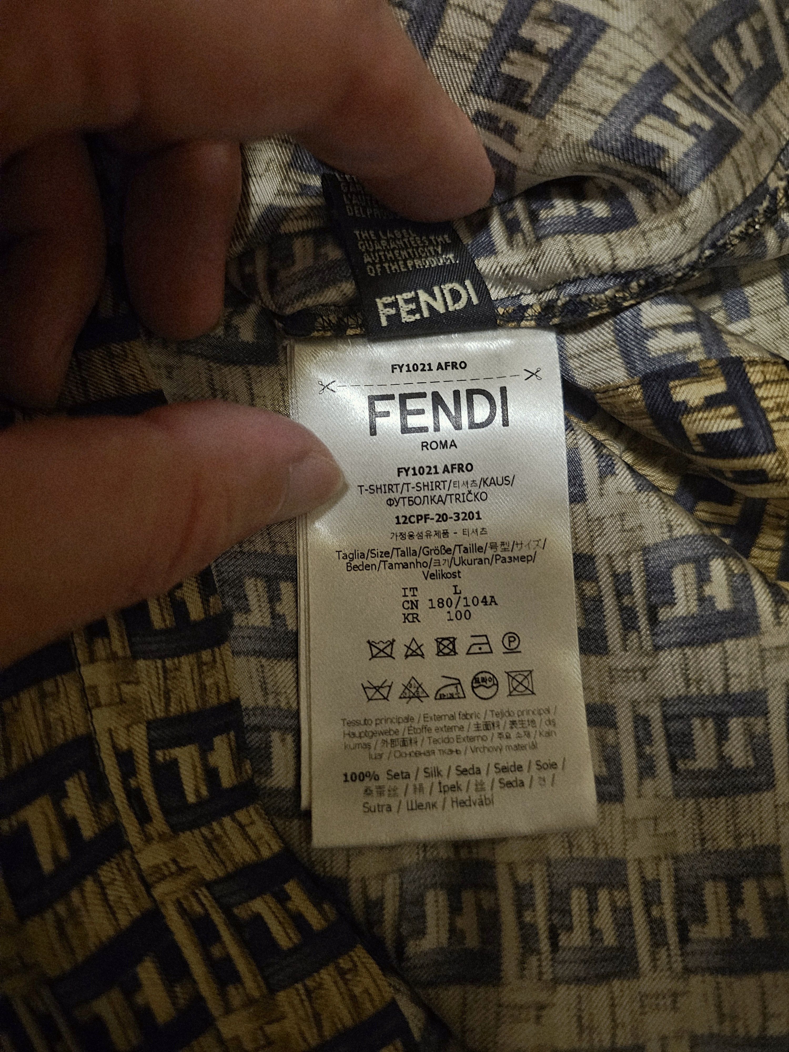 Fendi Fendi men's FF silk oversize T-shirt size L like new Size US L / EU 52-54 / 3 - 7 Thumbnail