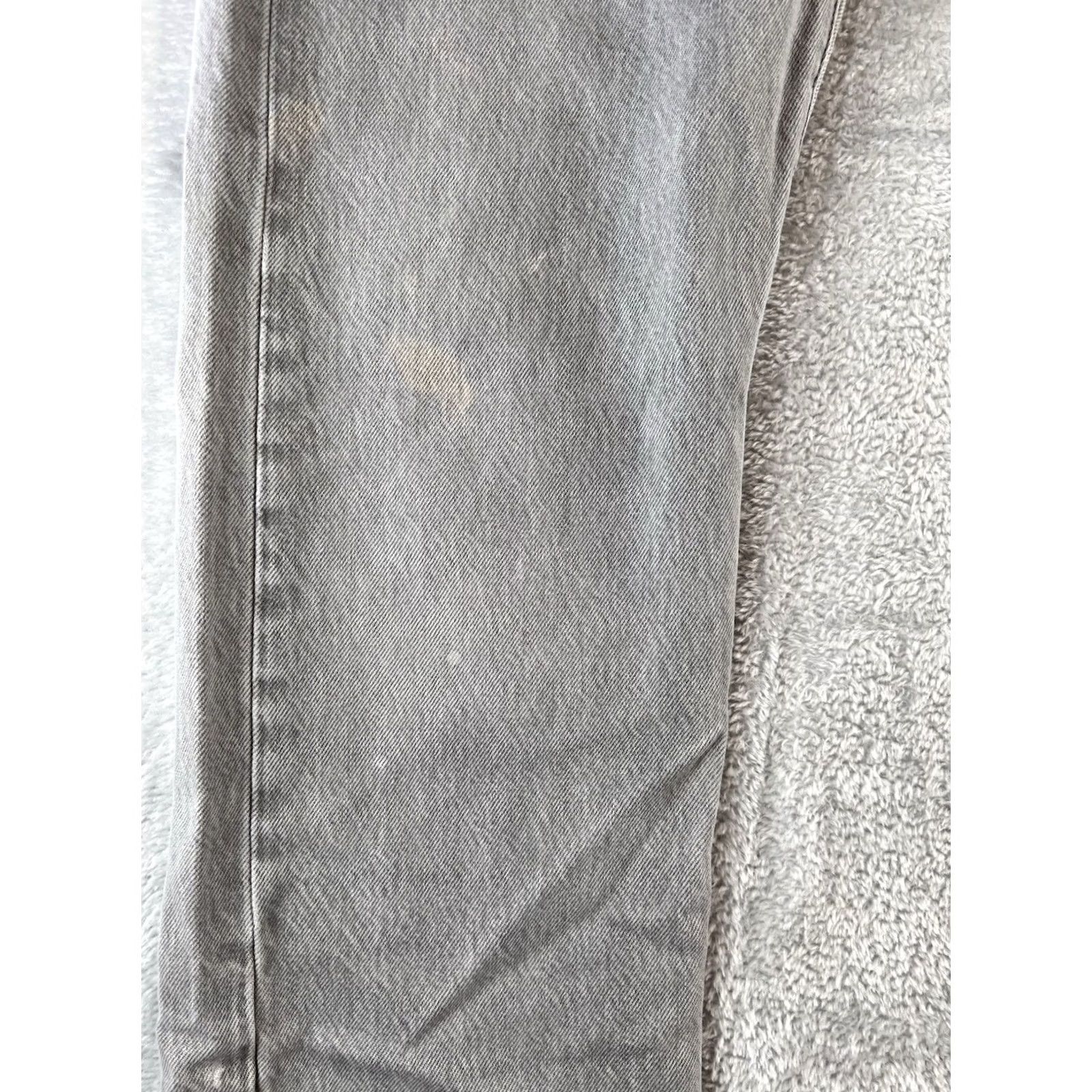 Levi's VINTAGE Levi's 501 Jeans Mens 32x32 Gray Denim Button Fly Straight Leg Distressed Cowboy 90s USA Mens LEVI'S 501 Jeans Regular 32x32 Gray Denim Size US 32 / EU 48 - 7 Thumbnail