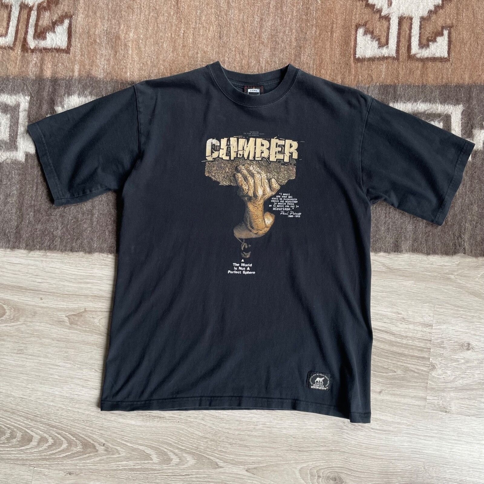Vintage Light Hunter Paul Preuss Climber Graphic T Shirt 9204AC Size US S / EU 44-46 / 1 - 1 Thumbnail