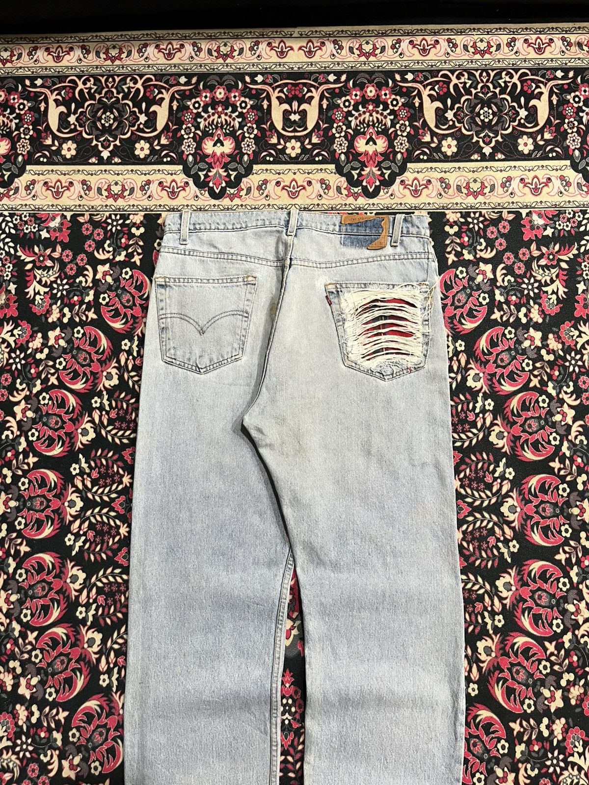 Vintage Vintage 90s Levi’s 505 Batwing Regular Straight Trashed Jean Size US 36 / EU 52 - 6 Thumbnail