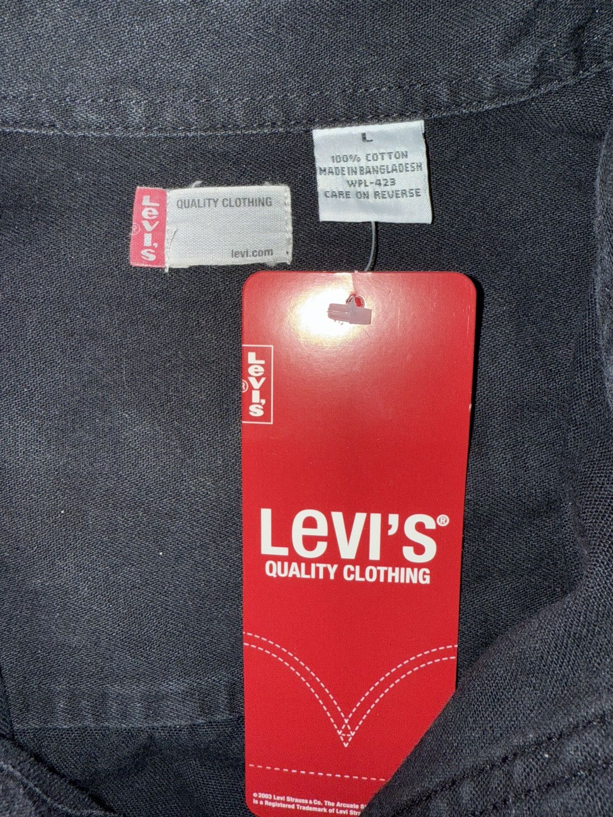 Levi's Levi’s long-sleeve button-up shirt, men’s large, 100% cotton Size US L / EU 52-54 / 3 - 9 Thumbnail