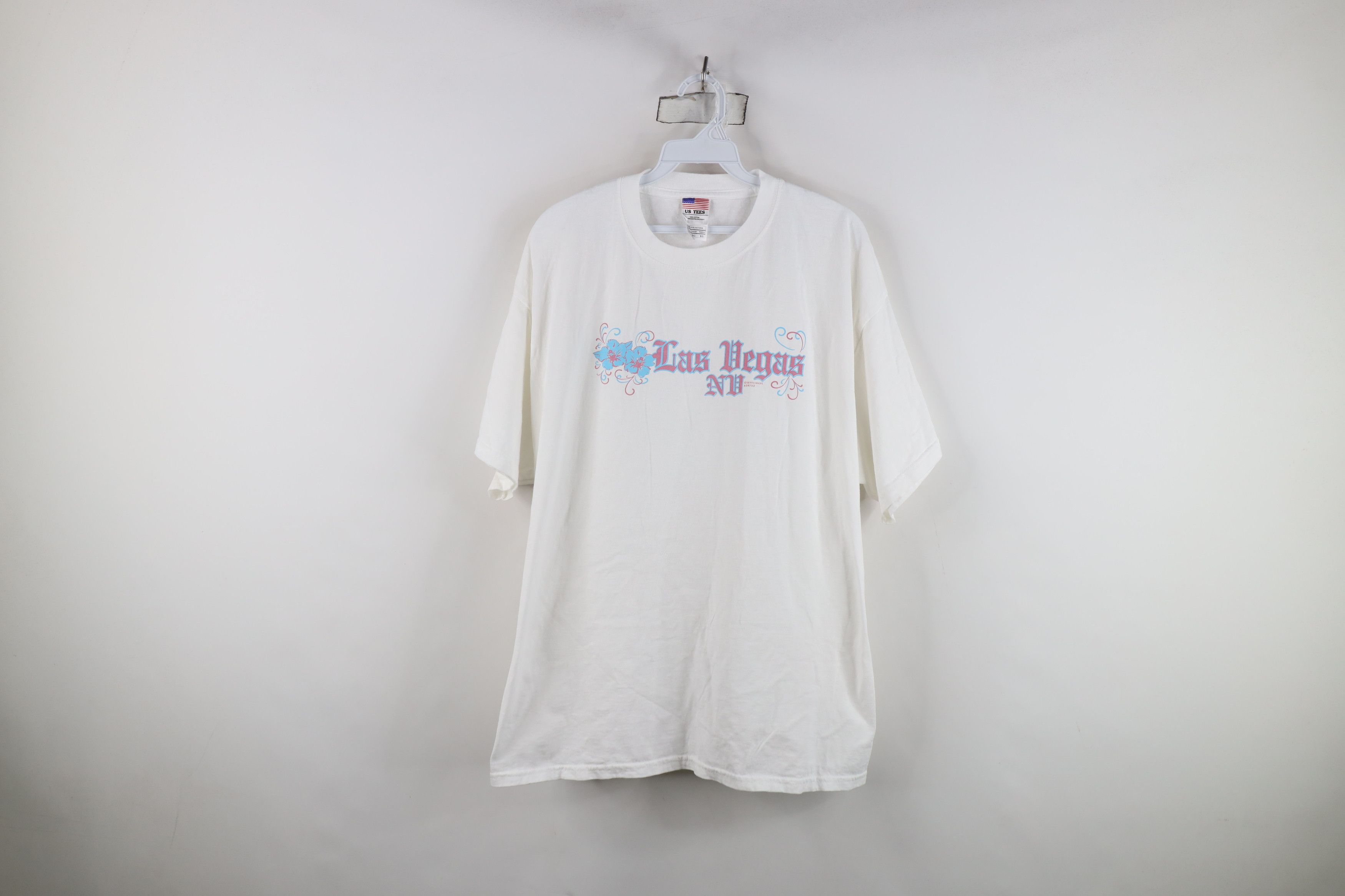 Vintage Vintage 90s Streetwear Las Vegas Flower Tribal T-Shirt White Size XL / US 12-14 / IT 48-50 - 1 Thumbnail