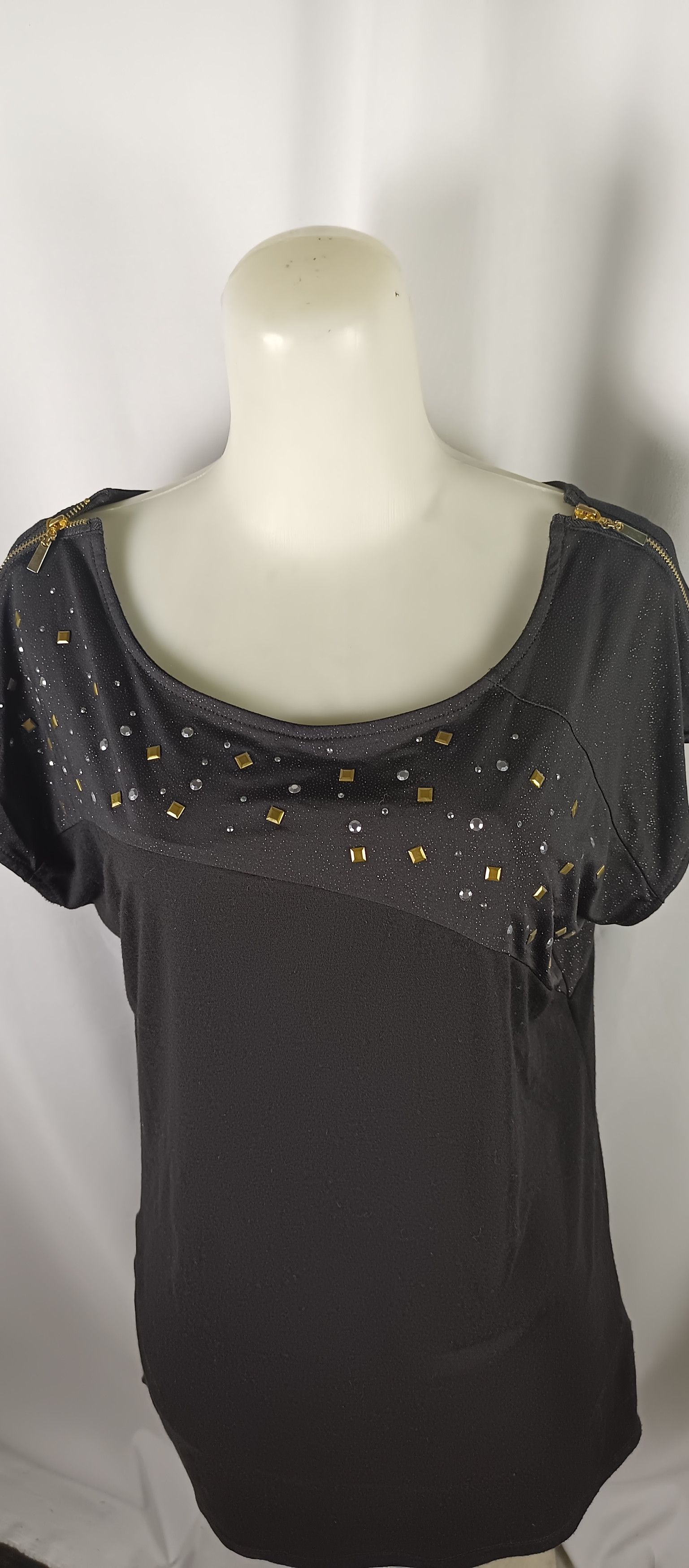 Beauty Beast × Japanese Brand PASTIME Women's Black Tsirt Rhinestones Zipp on Shoulder Size L / US 10 / IT 46 - 2 Thumbnail