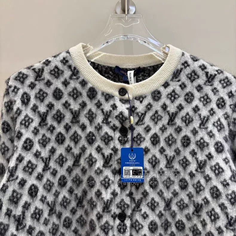 Louis Vuitton Louis Vuitton 25ss full print print print knit cardigan sw Size US L / EU 52-54 / 3 - 3 Thumbnail
