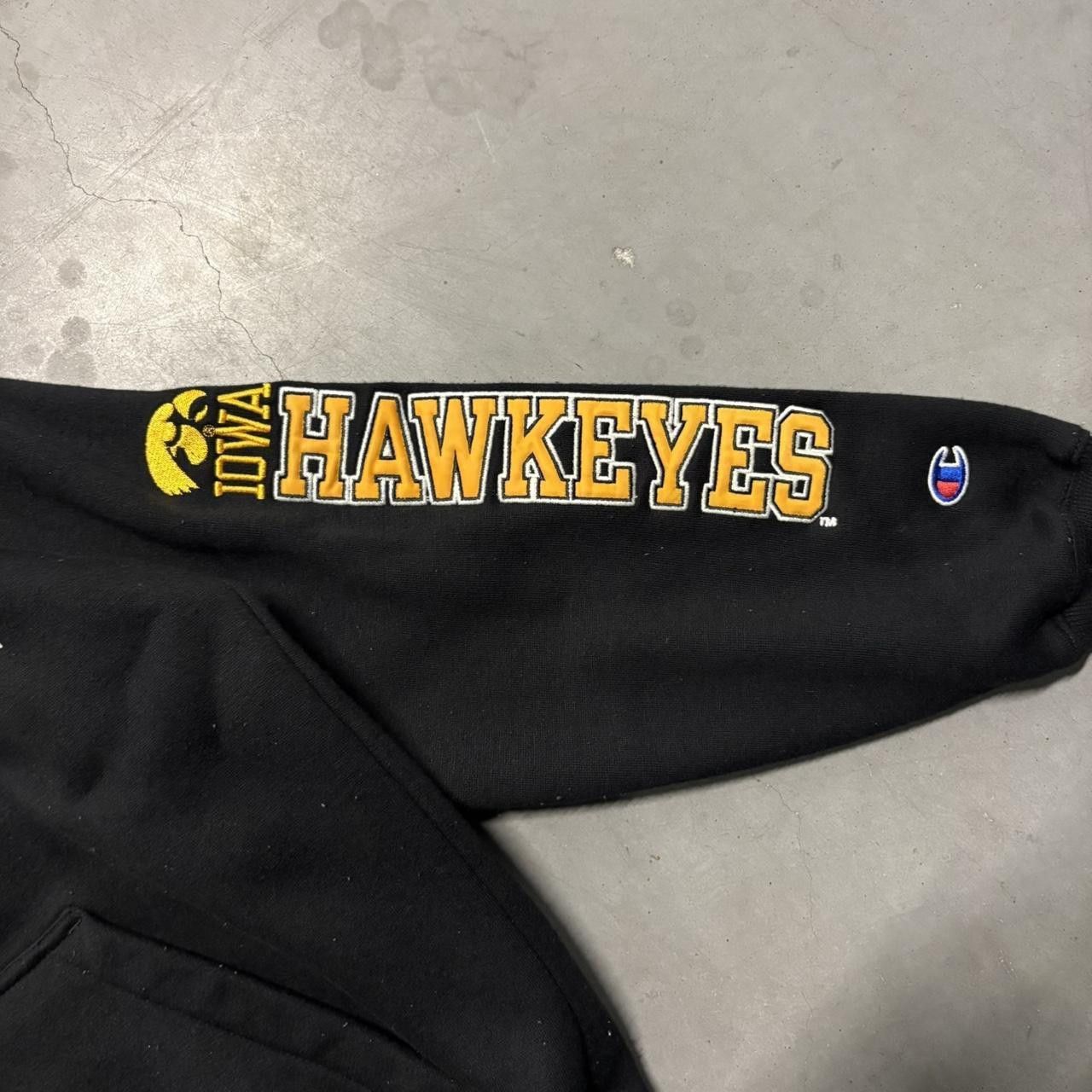 Champion Crazy Vintage Y2K/2000s University of Iowa Hawkeyes Champion Collegiate Hoodie! Size US S / EU 44-46 / 1 - 3 Thumbnail
