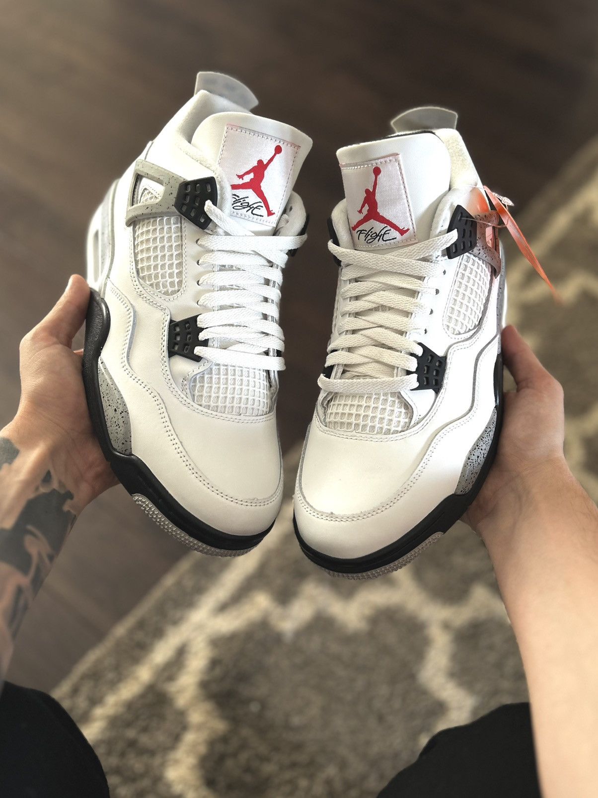 Jordan Brand Jordan 4 White cement Size US 10.5 / EU 43-44 - 1 Thumbnail