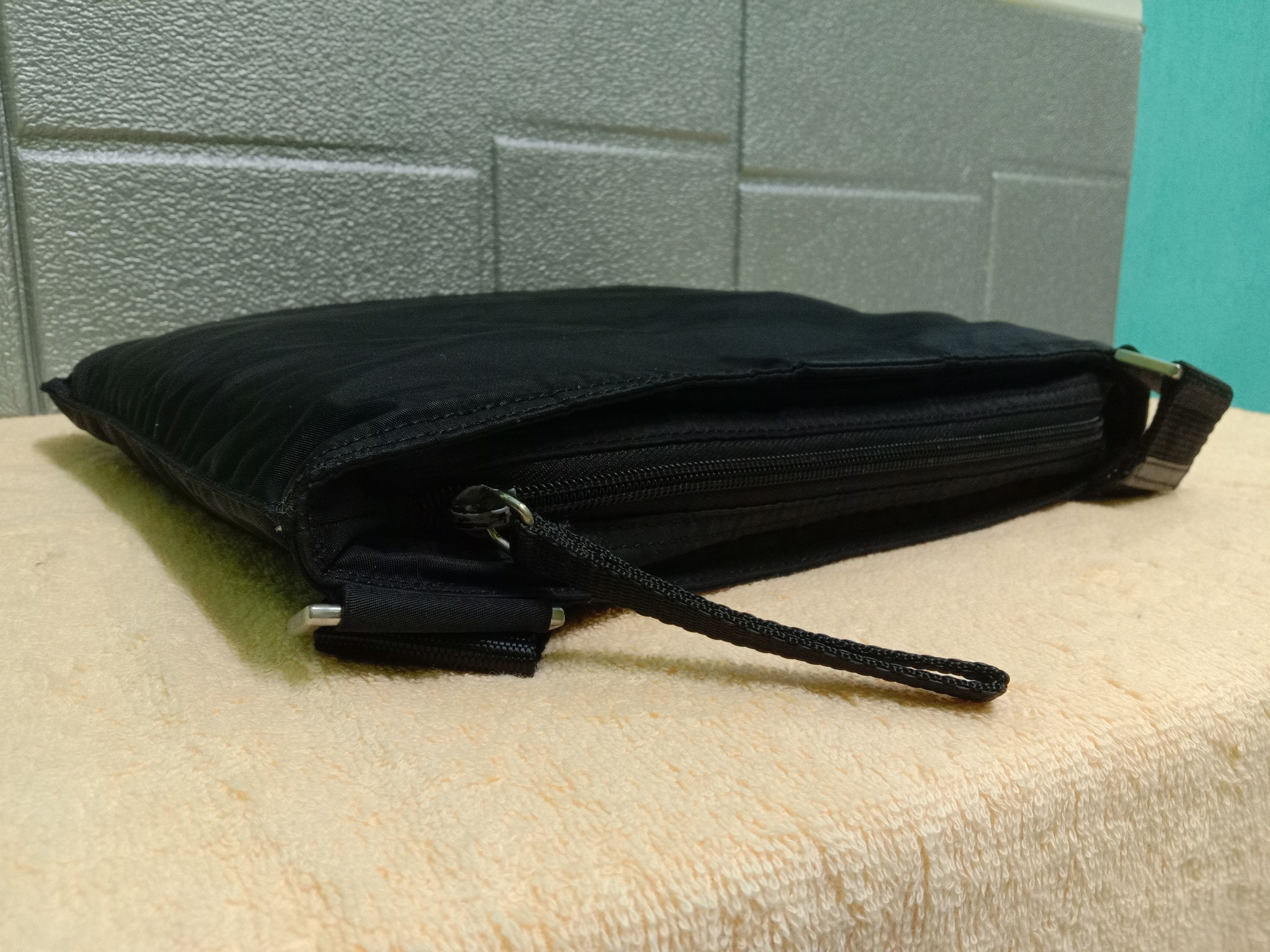 Prada Authentic Prada Crossbody Bag Size ONE SIZE - 9 Thumbnail