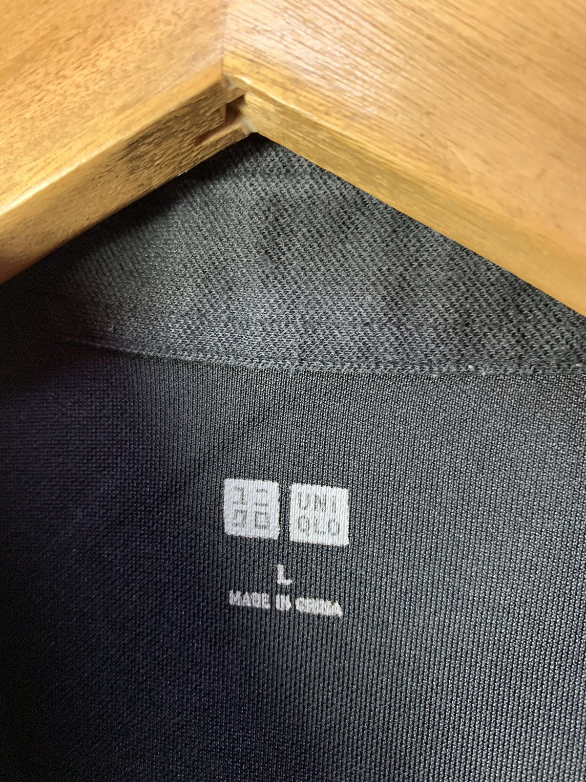 Japanese Brand 🔥 Uniqlo Airism Plain Polo Collar Casual Tee Size US L / EU 52-54 / 3 - 5 Thumbnail