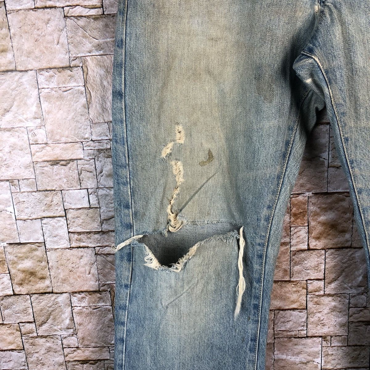 Japanese Brand Japan vintage Blue ripped Distressed Denim Pants #A949 Size US 31 - 10 Thumbnail