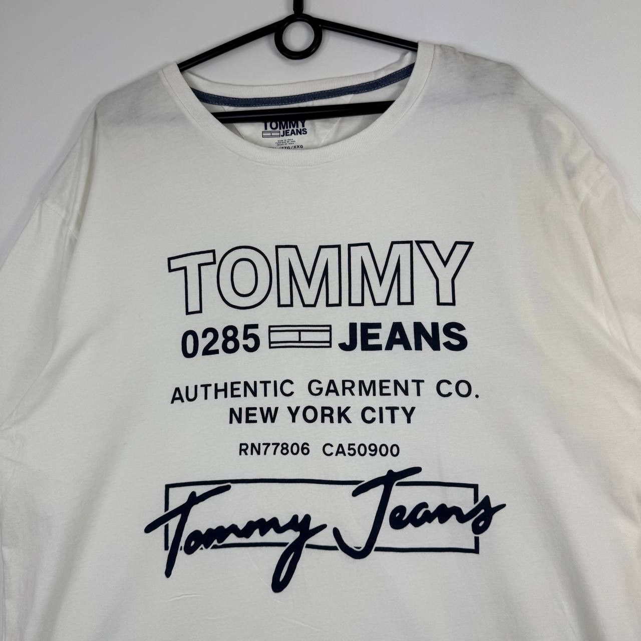 Tommy Jeans Tommy Jeans Logo Graphic T-Shirt White Mens Size XXL Size US XXL / EU 58 / 5 - 2 Thumbnail