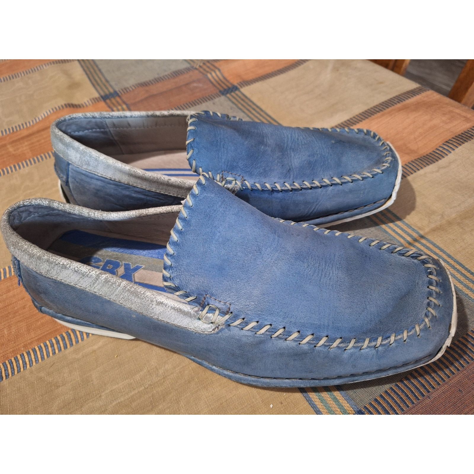 Gbx Men's 9 Blue Leather Slip On Loafers Driving Shoes