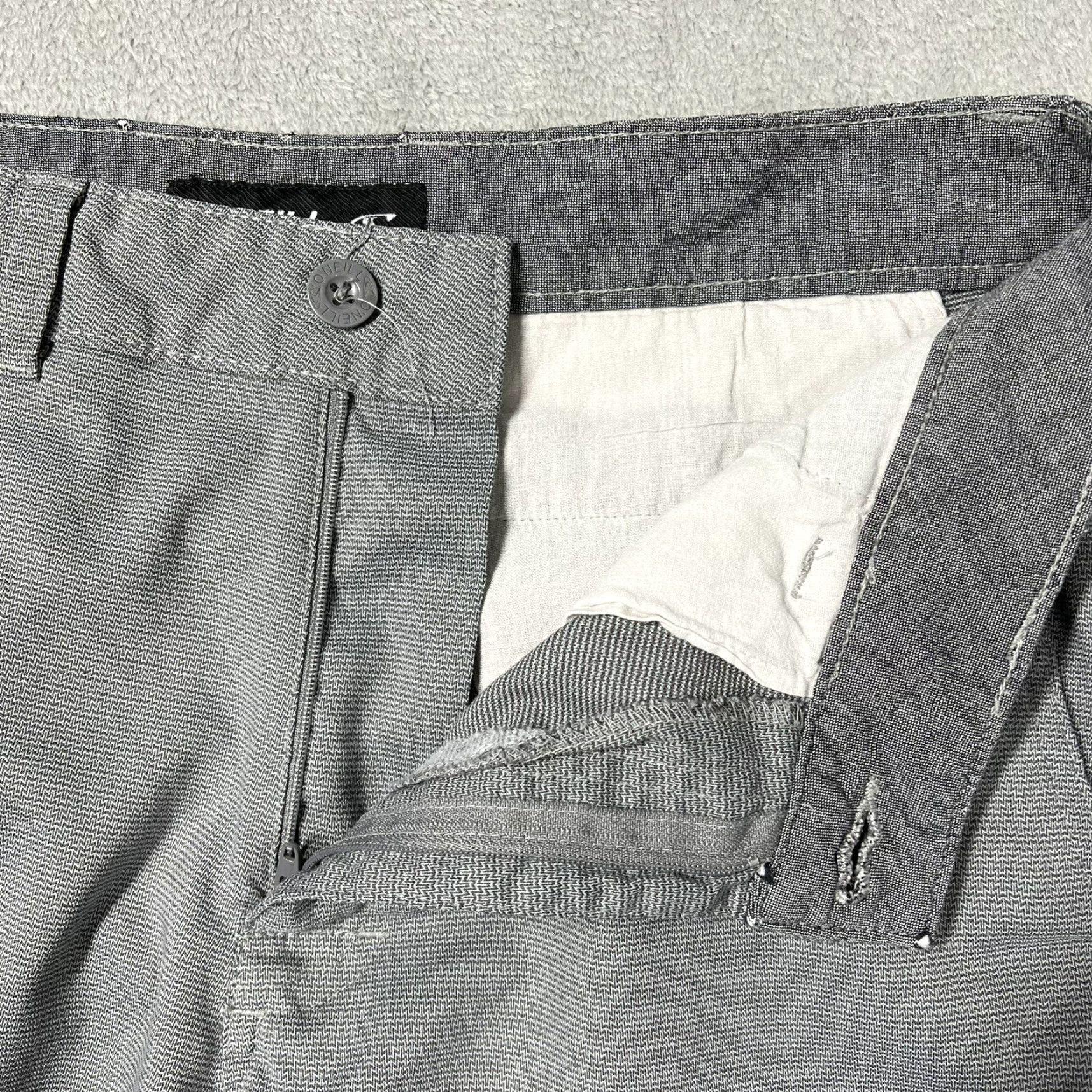 O'Neill O'Neill Chino Shorts Mens 30 Gray Relaxed 9” Inseam Cotton Woven Casual Flat Front Modern Classic Boys? Size US 30 / EU 46 - 2 Thumbnail