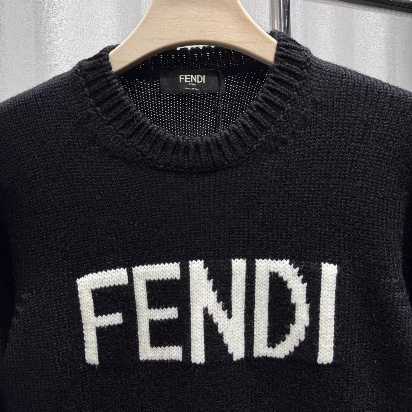 Fendi Fendi Black FF 2 Stripe Neck Wool Sweater Size 52 Size US L / EU 52-54 / 3 - 3 Thumbnail