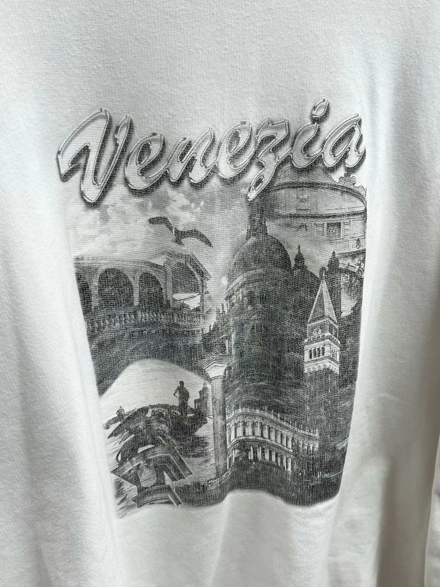 Balenciaga Balenciaga Castle Print Relaxed Hoodie S Lightly Worn Size US S / EU 44-46 / 1 - 3 Thumbnail
