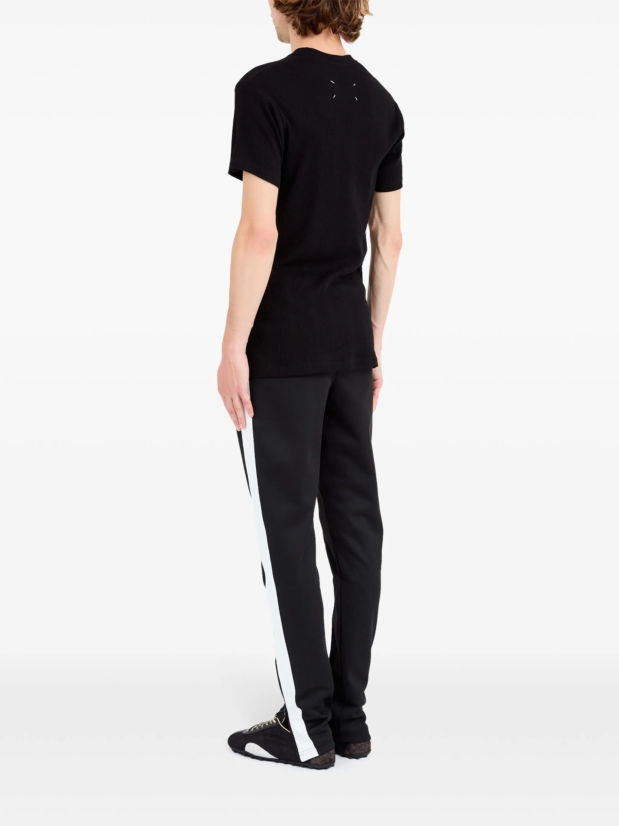 Maison Margiela o1w1db10126 Four-Stitch Logo T-Shirt in Black Size US S / EU 44-46 / 1 - 5 Thumbnail