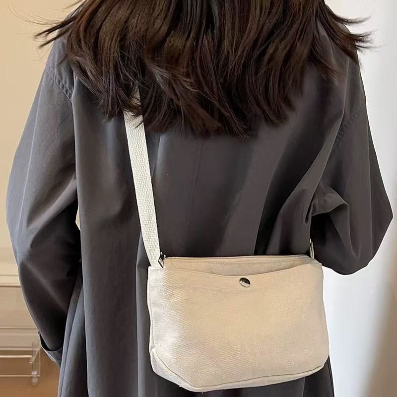 Disney x Vintage Crossbody Single Shoulder Underarm Bag in White, Women's