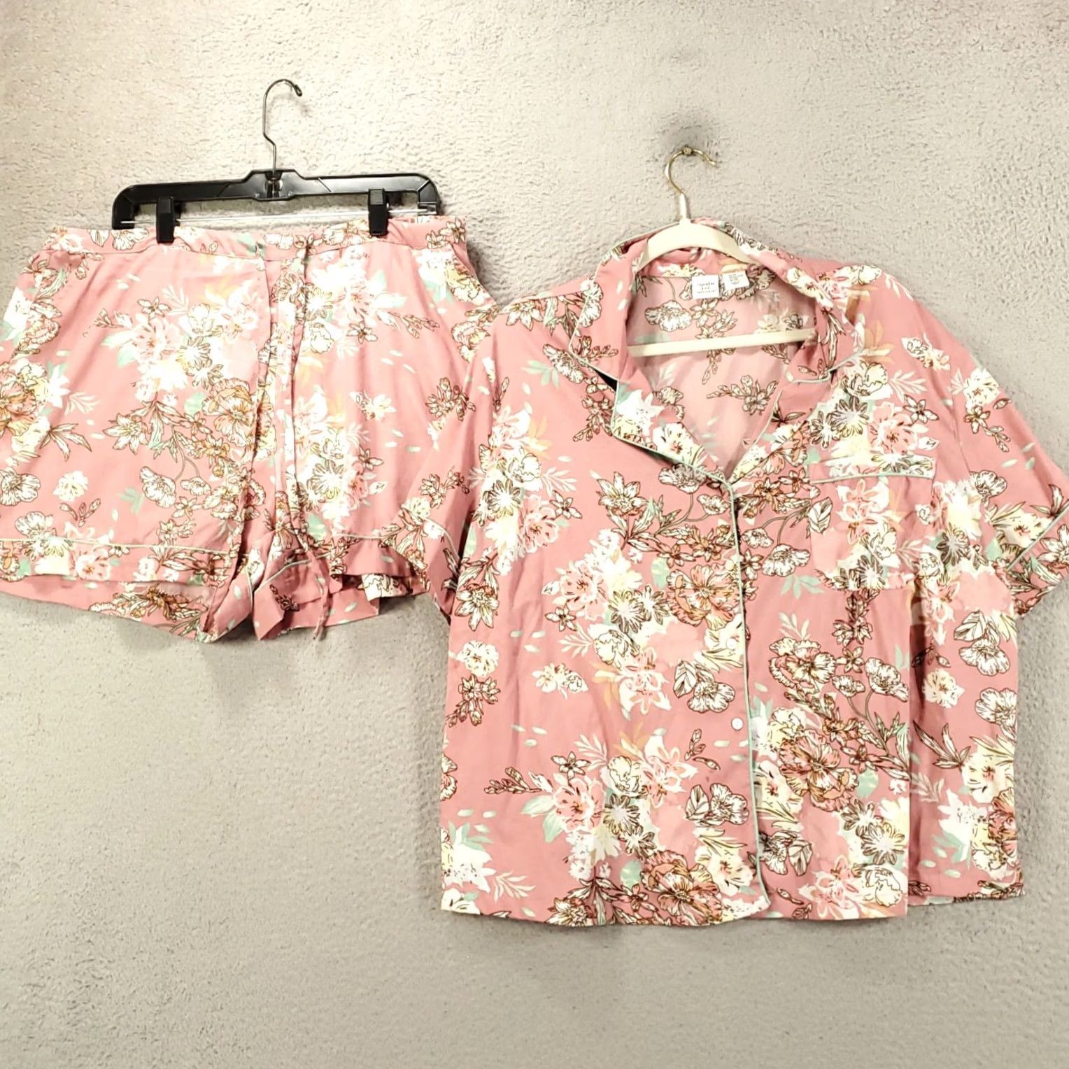 Vintage VINTAGE Cupcakes and Cashmere Pajama Set Womens 2XL Pink Shorts Button Up Shirt Top PJ Size XXL / US 16-18 / IT 52-54 - 2 Thumbnail