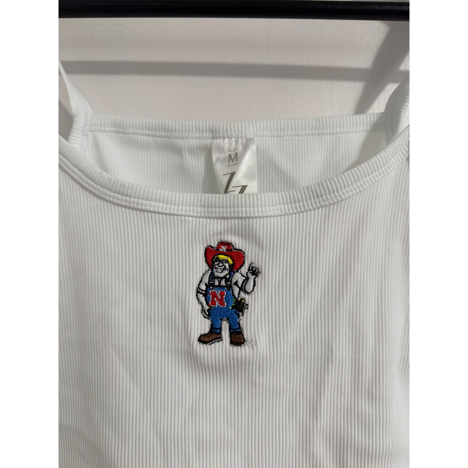 NCAA NWT Nebraska Cornhuskers Cropped Tank Top Size M Size M / US 6-8 / IT 42-44 - 2 Thumbnail