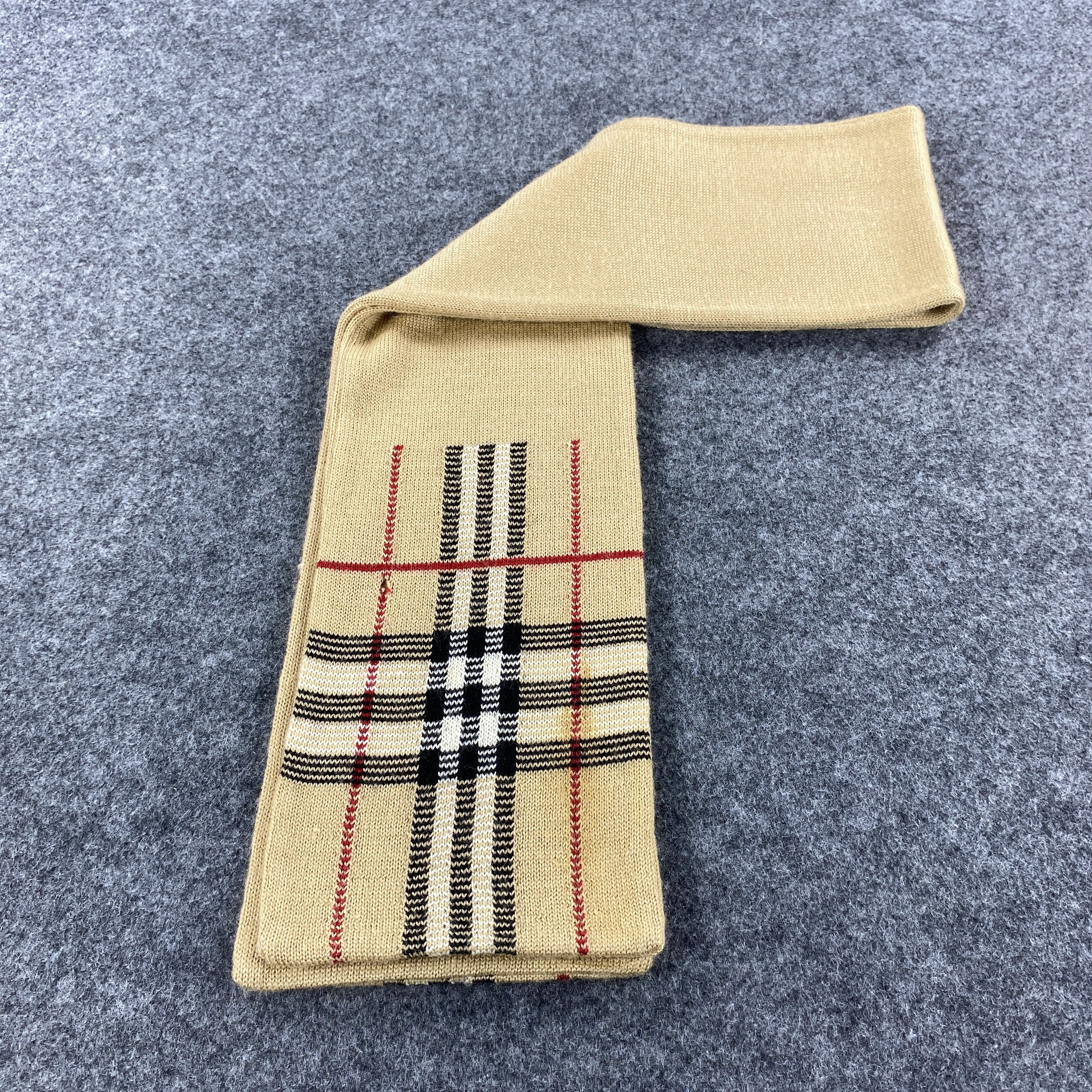 Burberry × Vintage Burberry Scarf # Muffler # Neckwear # D549 Size ONE SIZE - 8 Thumbnail