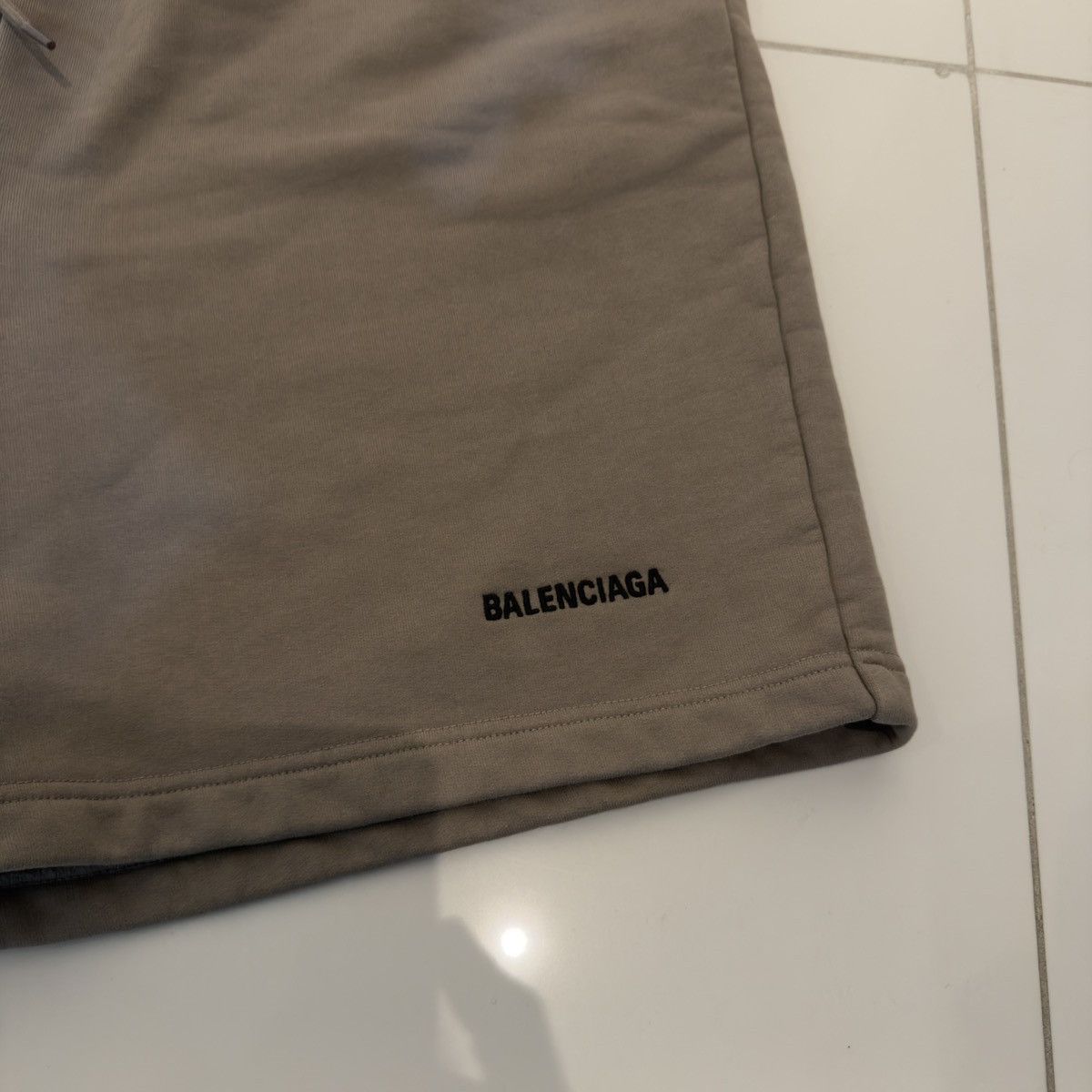 Balenciaga Balenciaga Sweat Shorts XXS 🚫READ DESCRIPTION Size US 34 / EU 50 - 2 Thumbnail