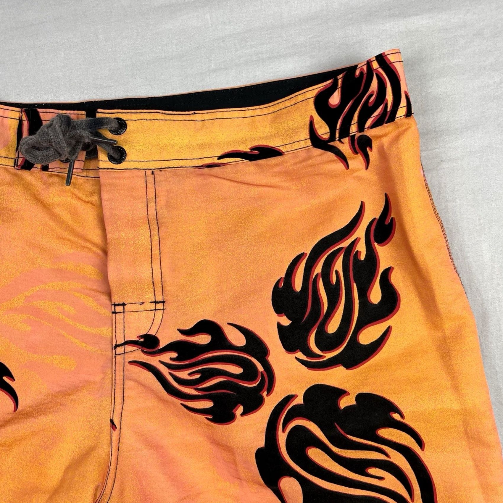 Vintage Hawaiian Island Creations Board Shorts Mens 36 Swim Surf Flames Vintage HIC Orange Polyester Nylon Pockets Drawstring Beach Surfing 90s Mens Size US 36 / EU 52 - 3 Thumbnail