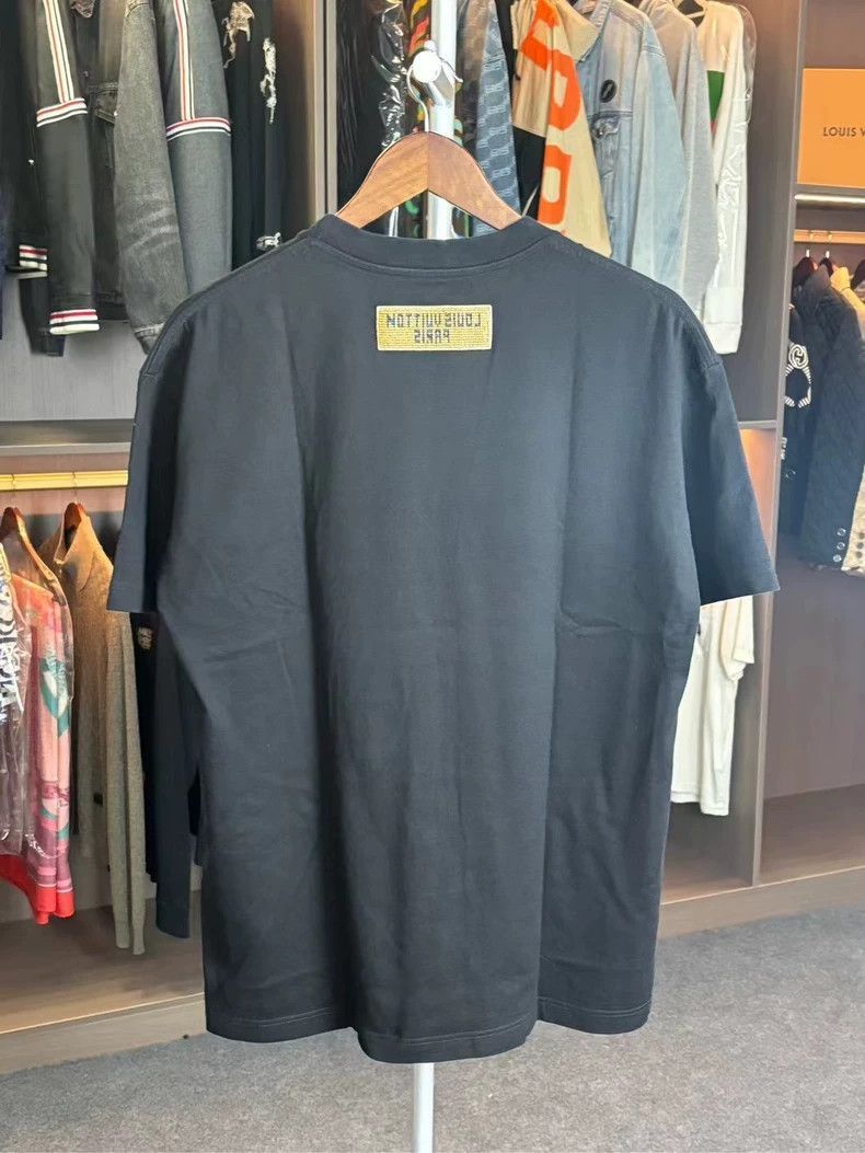 Louis Vuitton Louis Vuitton Louis Vuitton Black Beaded Short Sleeve Shir Size US S / EU 44-46 / 1 - 2 Thumbnail