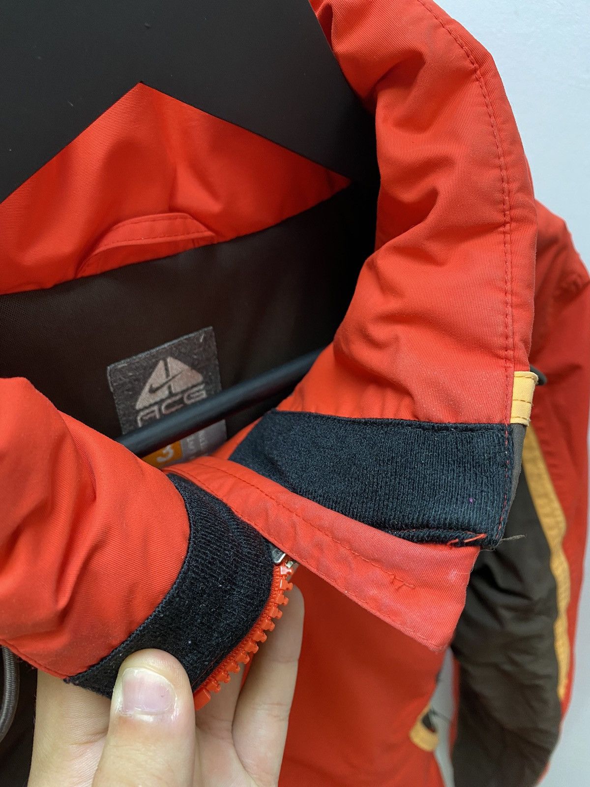 Nike ACG × Vintage Vintage Nike ACG Red Gorpcore Jacket Y2K M Size M / US 6-8 / IT 42-44 - 19 Thumbnail