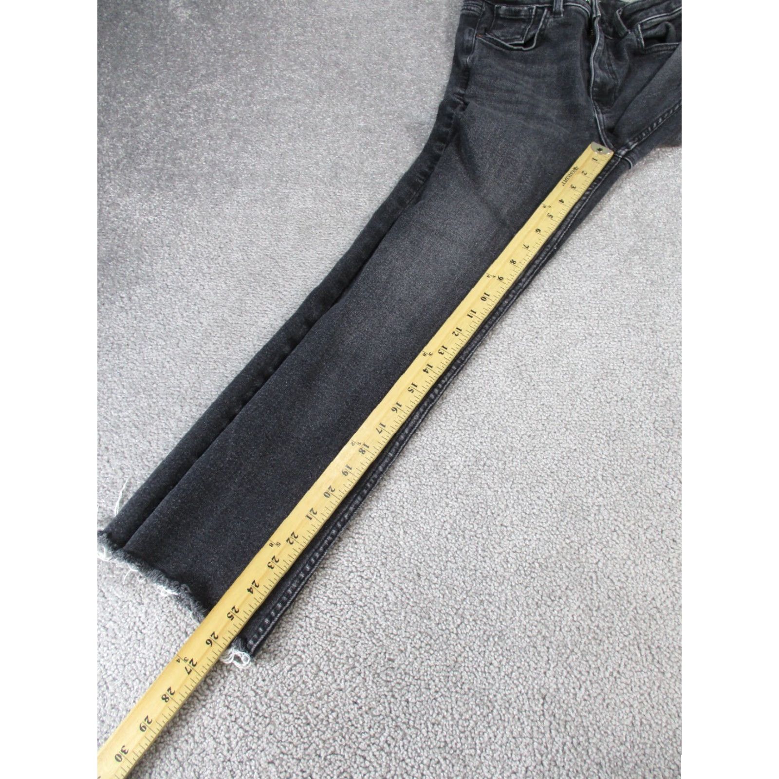 Zara ZARA Jeans Women Gray Denim Straight Leg 2 Regular Mid Rise Raw Hem Zip Accent Size 26" / US 2 / IT 38 - 5 Thumbnail