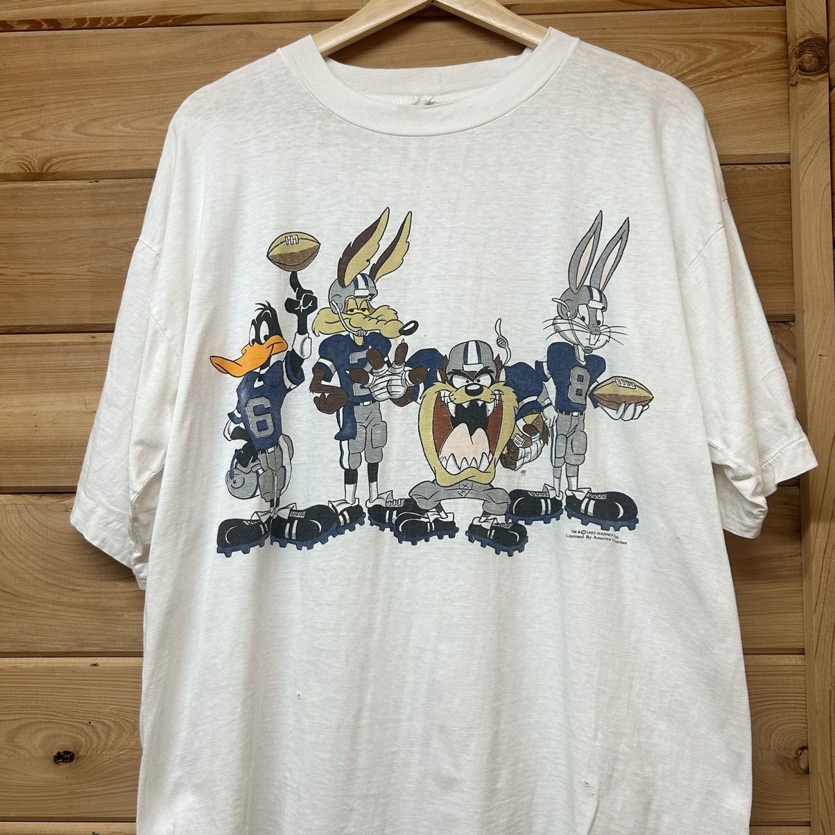 Vintage Vintage 90s Looney Tunes Taz Daffy Duck NFL Football T Shirt Size US L / EU 52-54 / 3 - 2 Thumbnail