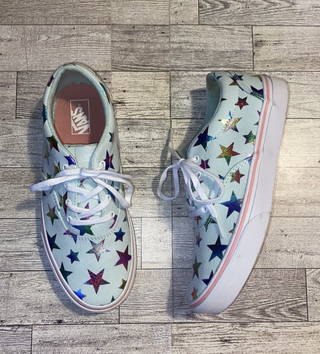 Vans Vans, Sea Foam, Metallic Rainbow Stars, Lace Up, Low Tops Size US 5 / IT 35 - 8 Thumbnail