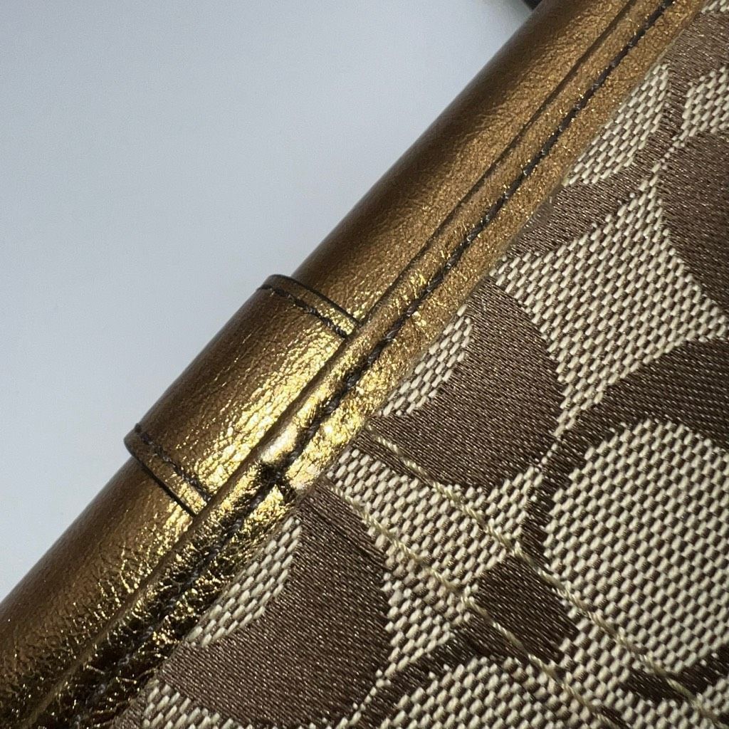 Coach COACH SPECIAL EDITION Fall 2004 Leather Signature Wristlet Bronze Buckle Size ONE SIZE - 6 Thumbnail