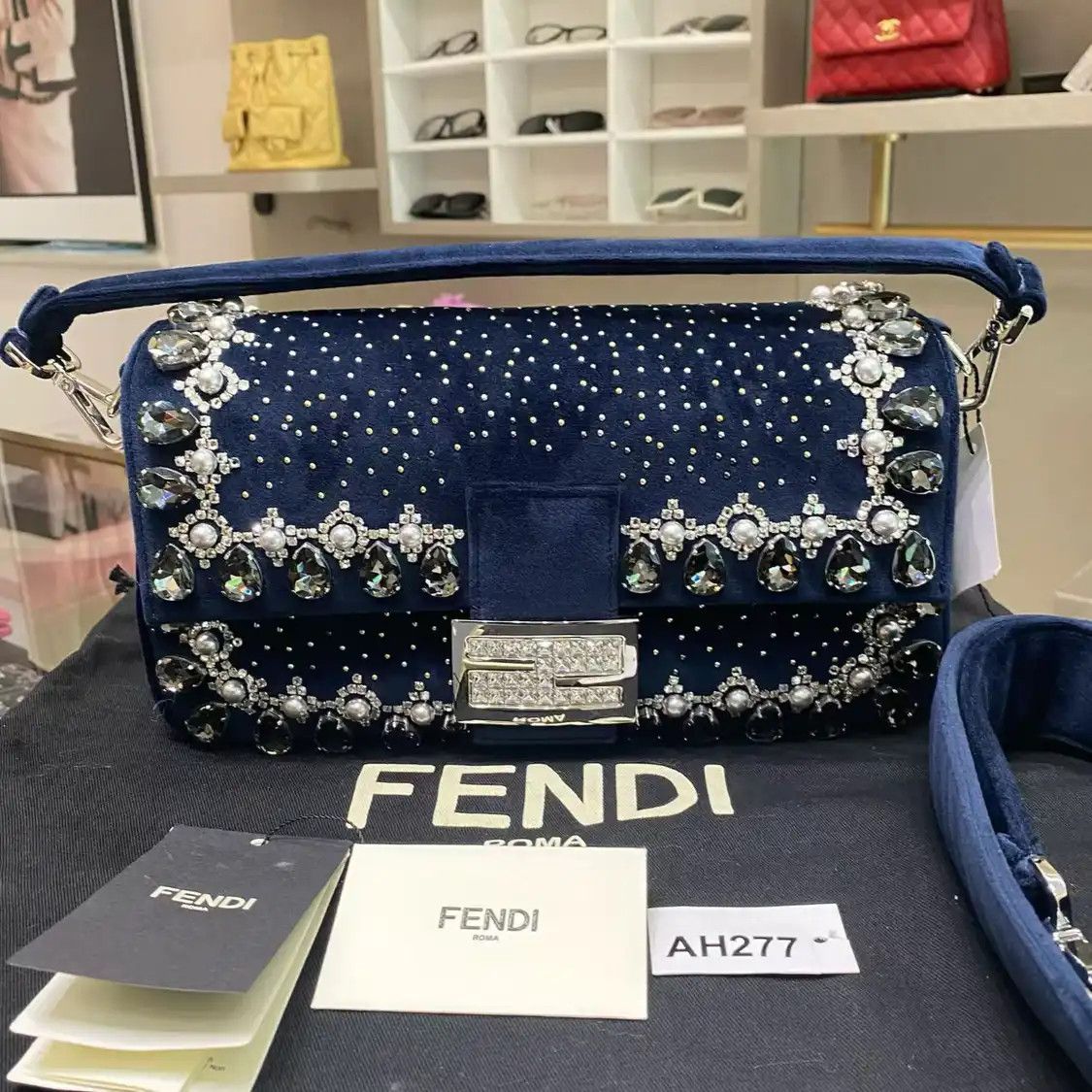 Fendi FENDI Baguette Medium blue velvet applique crossbody bag silver hardware 2 strip Size ONE SIZE - 1 Thumbnail