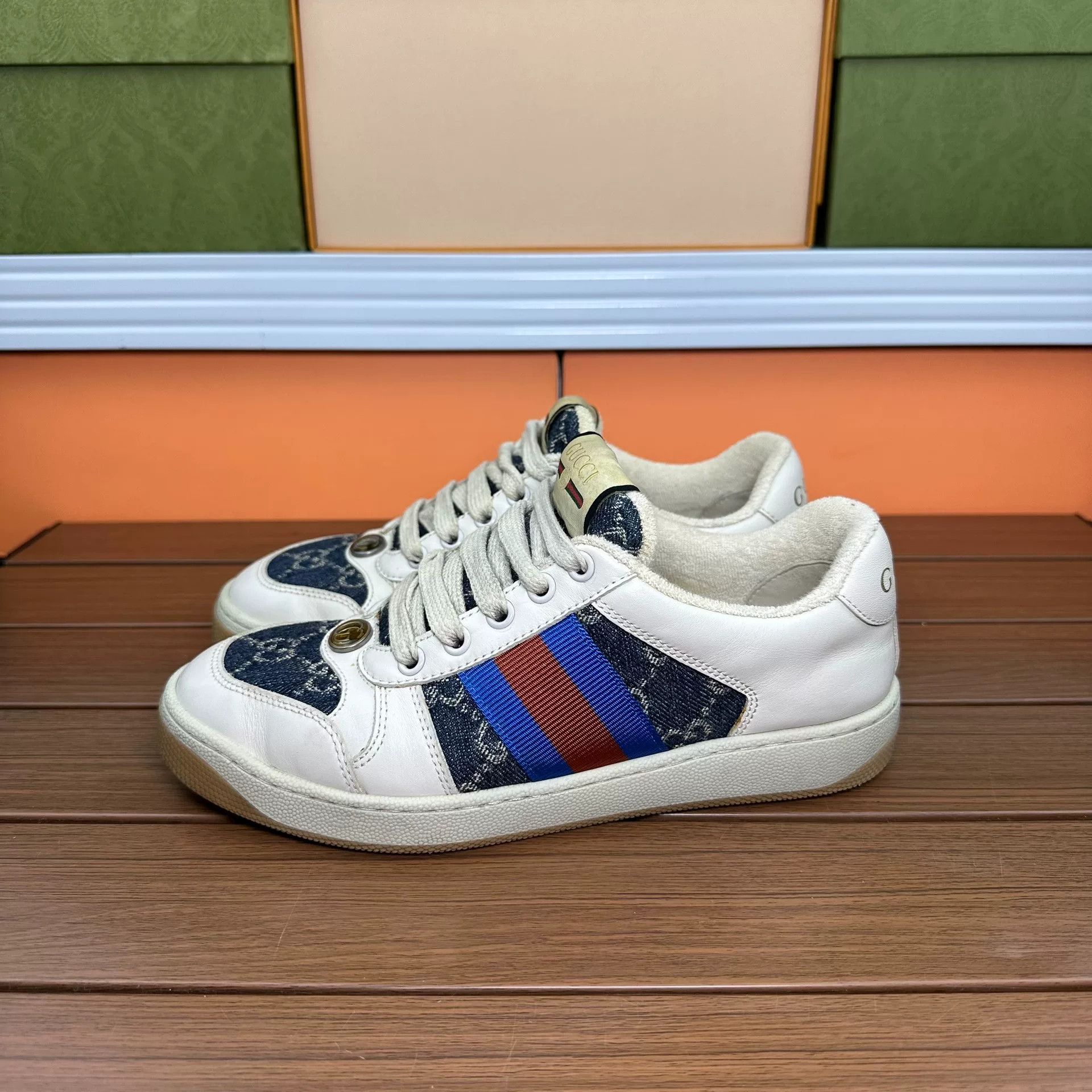 Gucci Gucci Blue Lowtop Sneakers it_35 Women Size US 5 / IT 35 - 1 Thumbnail